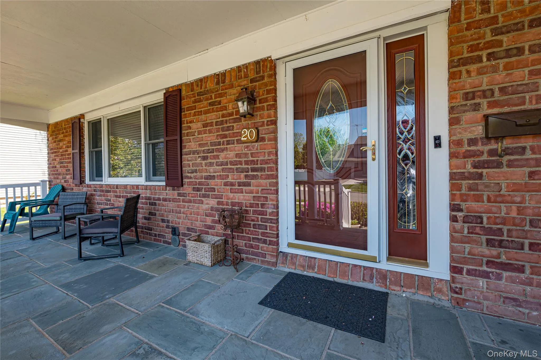 Front Porch Entrance Front Porch Entrance