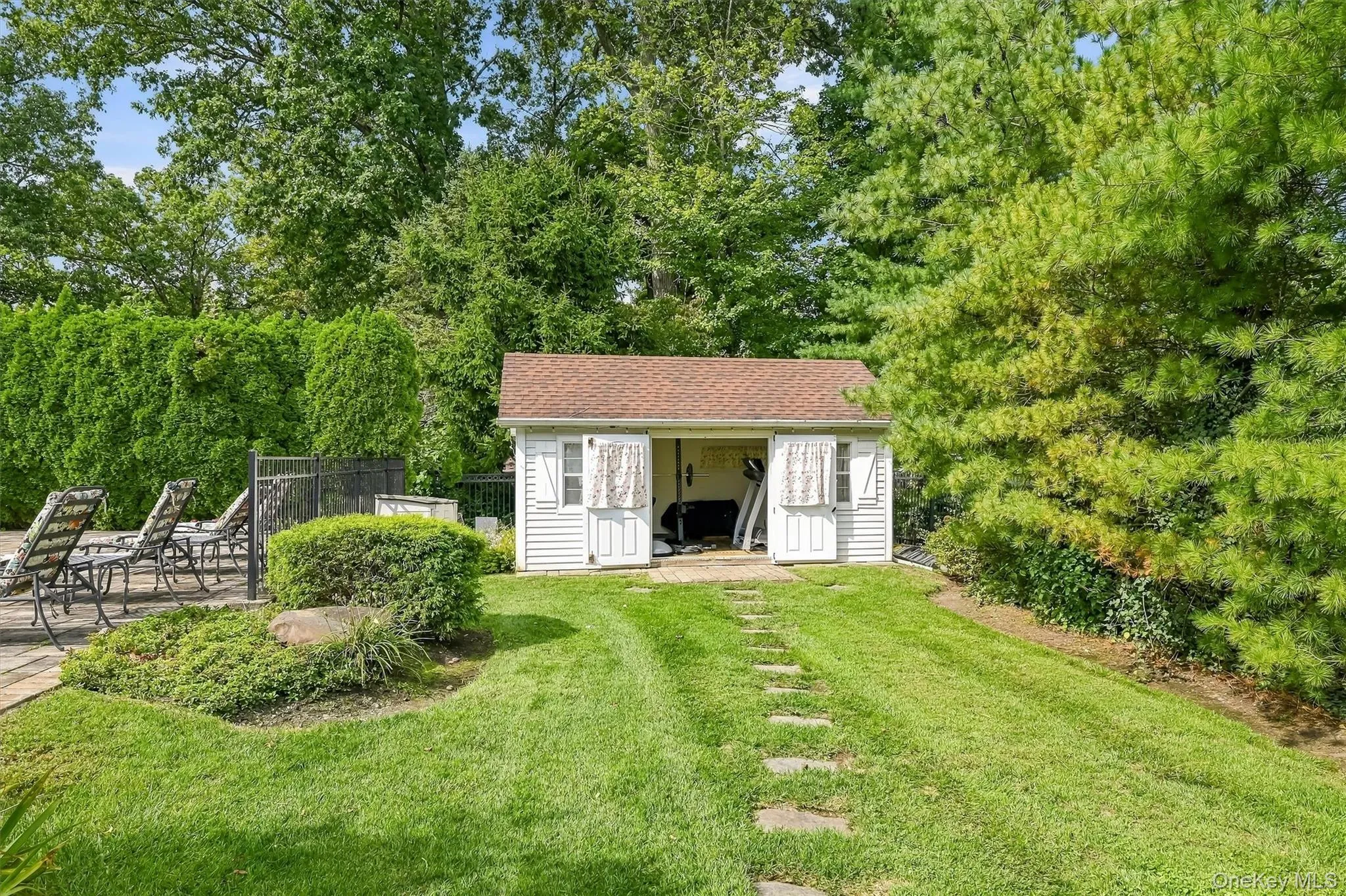 22 Beaumont Drive, Clarkstown, NY, 6 Bedrooms Bedrooms, 10 Rooms Rooms,4 BathroomsBathrooms,Residential,For Rent,Beaumont,0,1056961 22 Beaumont Drive, Clarkstown, NY, 6 Bedrooms Bedrooms, 10 Rooms Rooms,4 BathroomsBathrooms,Residential,For Rent,Beaumont,0,1056961
