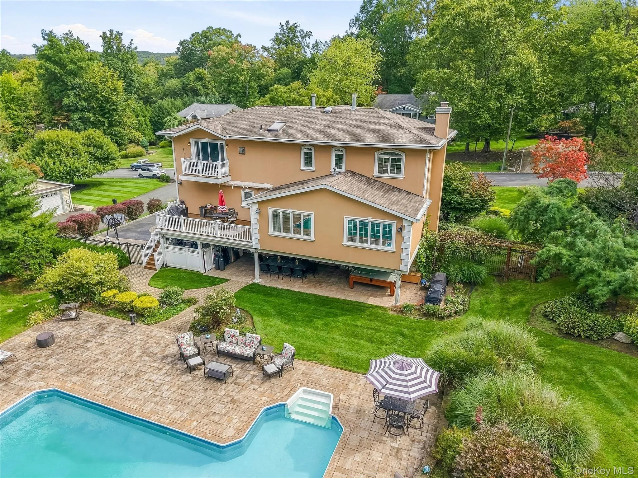 22 Beaumont Drive, Clarkstown, NY, 6 Bedrooms Bedrooms, 10 Rooms Rooms,4 BathroomsBathrooms,Residential,For Rent,Beaumont,0,1056961 22 Beaumont Drive, Clarkstown, NY, 6 Bedrooms Bedrooms, 10 Rooms Rooms,4 BathroomsBathrooms,Residential,For Rent,Beaumont,0,1056961