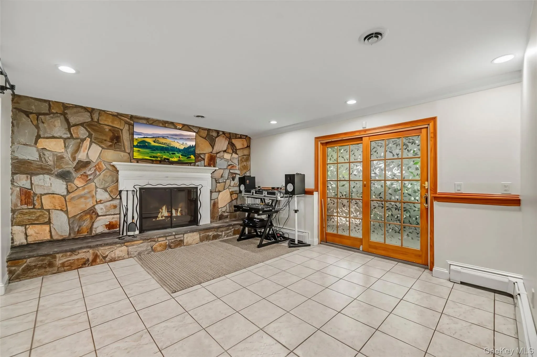 22 Beaumont Drive, Clarkstown, NY, 6 Bedrooms Bedrooms, 10 Rooms Rooms,4 BathroomsBathrooms,Residential,For Rent,Beaumont,0,1056961 22 Beaumont Drive, Clarkstown, NY, 6 Bedrooms Bedrooms, 10 Rooms Rooms,4 BathroomsBathrooms,Residential,For Rent,Beaumont,0,1056961