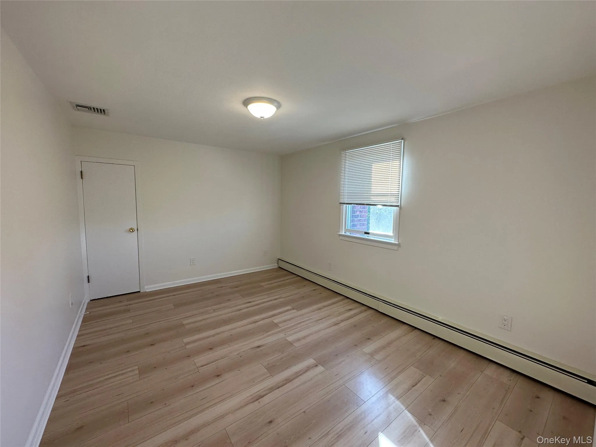 11 Gabriel Place, Oyster Bay, NY, 2 Bedroom Bedrooms, 7 Room Rooms,1 BathroomBathrooms,Residential Lease,For Rent,Gabriel Place,0,1056965 11 Gabriel Place, Oyster Bay, NY, 2 Bedroom Bedrooms, 7 Room Rooms,1 BathroomBathrooms,Residential Lease,For Rent,Gabriel Place,0,1056965