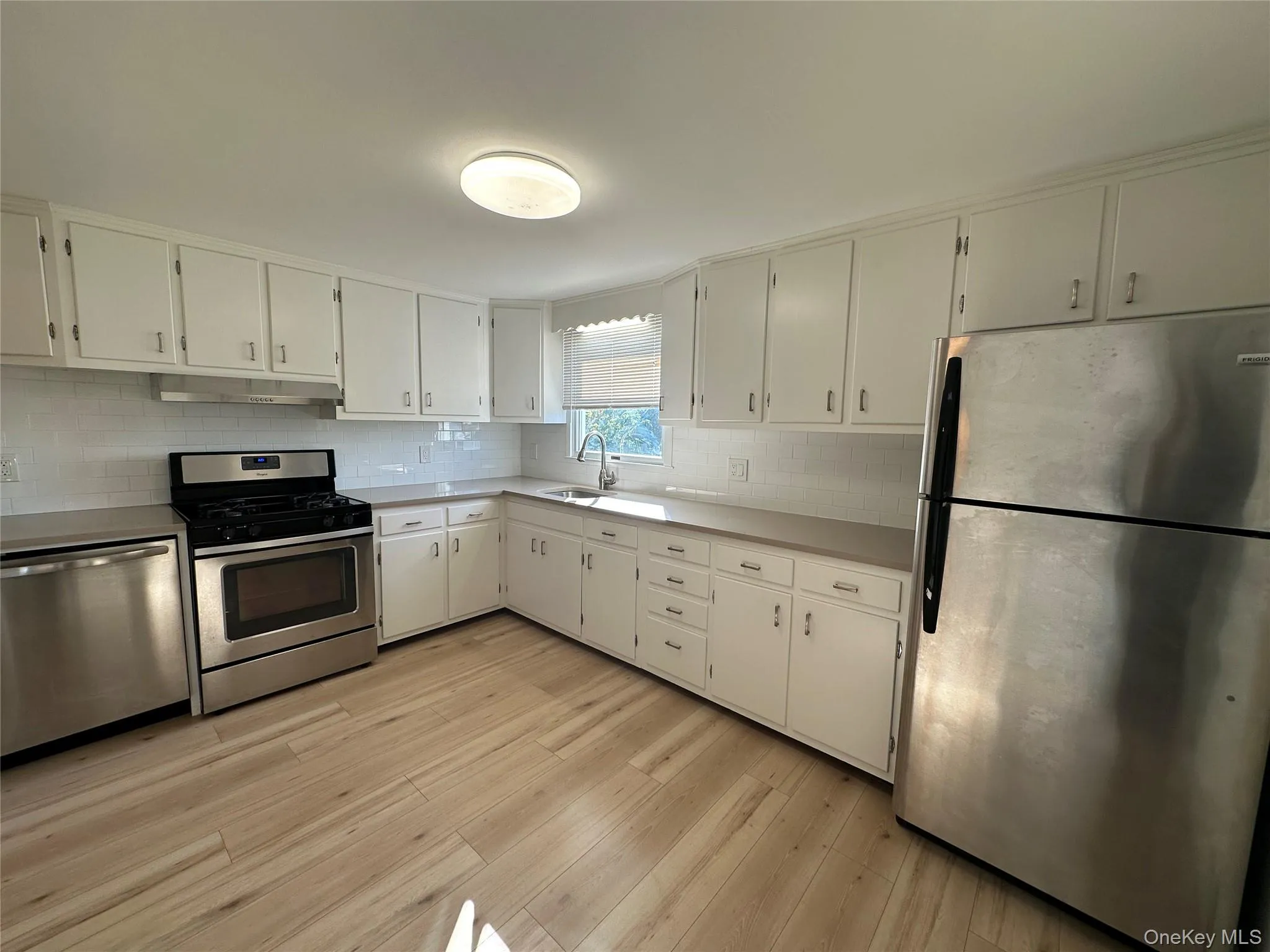 11 Gabriel Place, Oyster Bay, NY, 2 Bedroom Bedrooms, 7 Room Rooms,1 BathroomBathrooms,Residential Lease,For Rent,Gabriel Place,0,1056965 11 Gabriel Place, Oyster Bay, NY, 2 Bedroom Bedrooms, 7 Room Rooms,1 BathroomBathrooms,Residential Lease,For Rent,Gabriel Place,0,1056965