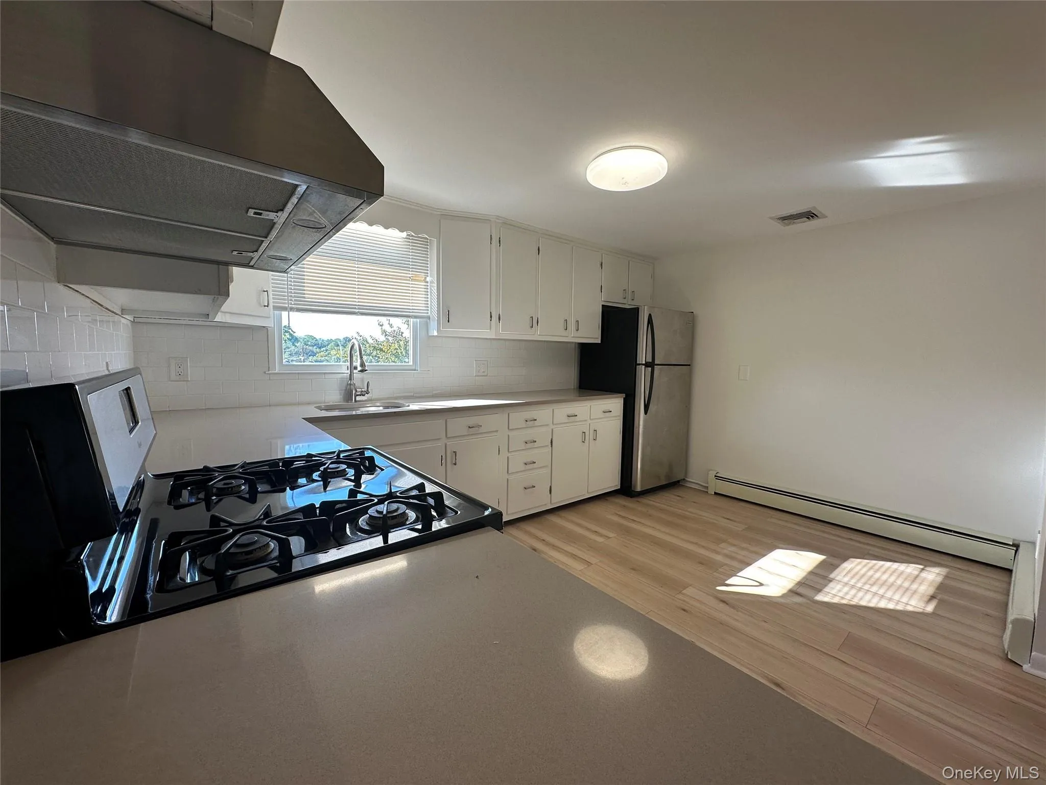 11 Gabriel Place, Oyster Bay, NY, 2 Bedroom Bedrooms, 7 Room Rooms,1 BathroomBathrooms,Residential Lease,For Rent,Gabriel Place,0,1056965 11 Gabriel Place, Oyster Bay, NY, 2 Bedroom Bedrooms, 7 Room Rooms,1 BathroomBathrooms,Residential Lease,For Rent,Gabriel Place,0,1056965