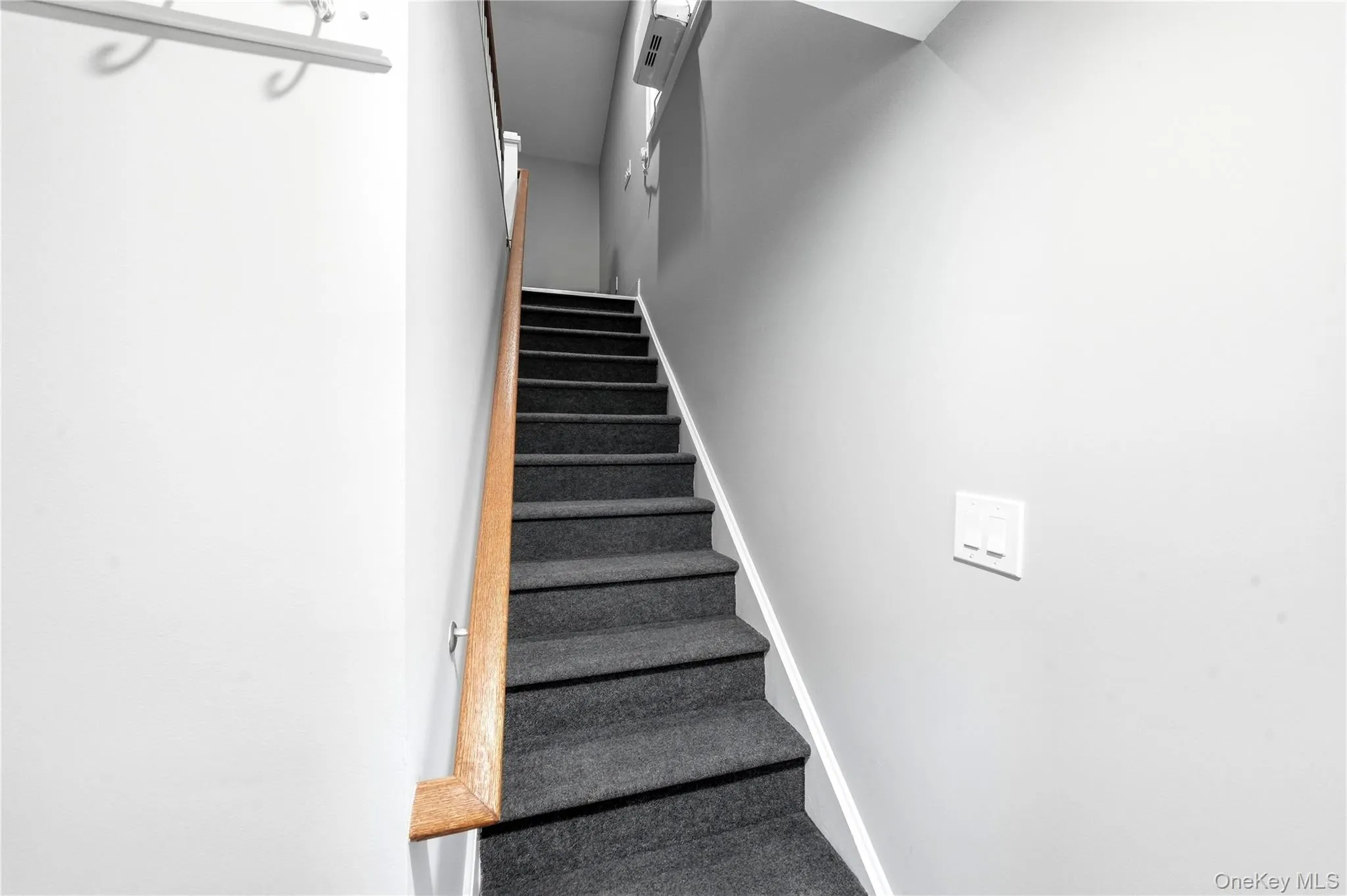 248 Bayview Avenue, Babylon, NY, 1 Room Rooms,1 BathroomBathrooms,Residential Lease,For Rent,Bayview,0,1056966 248 Bayview Avenue, Babylon, NY, 1 Room Rooms,1 BathroomBathrooms,Residential Lease,For Rent,Bayview,0,1056966