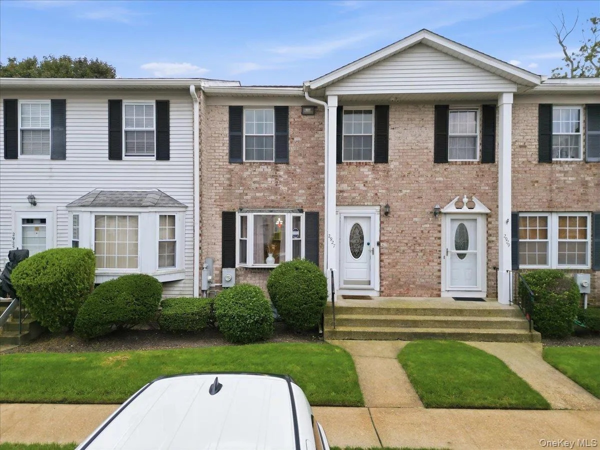 2927 Grand Avenue, Hempstead, NY, 3 Bedrooms Bedrooms, 7 Rooms Rooms,2 BathroomsBathrooms,Residential,For Rent,Grand,0,1056968 2927 Grand Avenue, Hempstead, NY, 3 Bedrooms Bedrooms, 7 Rooms Rooms,2 BathroomsBathrooms,Residential,For Rent,Grand,0,1056968