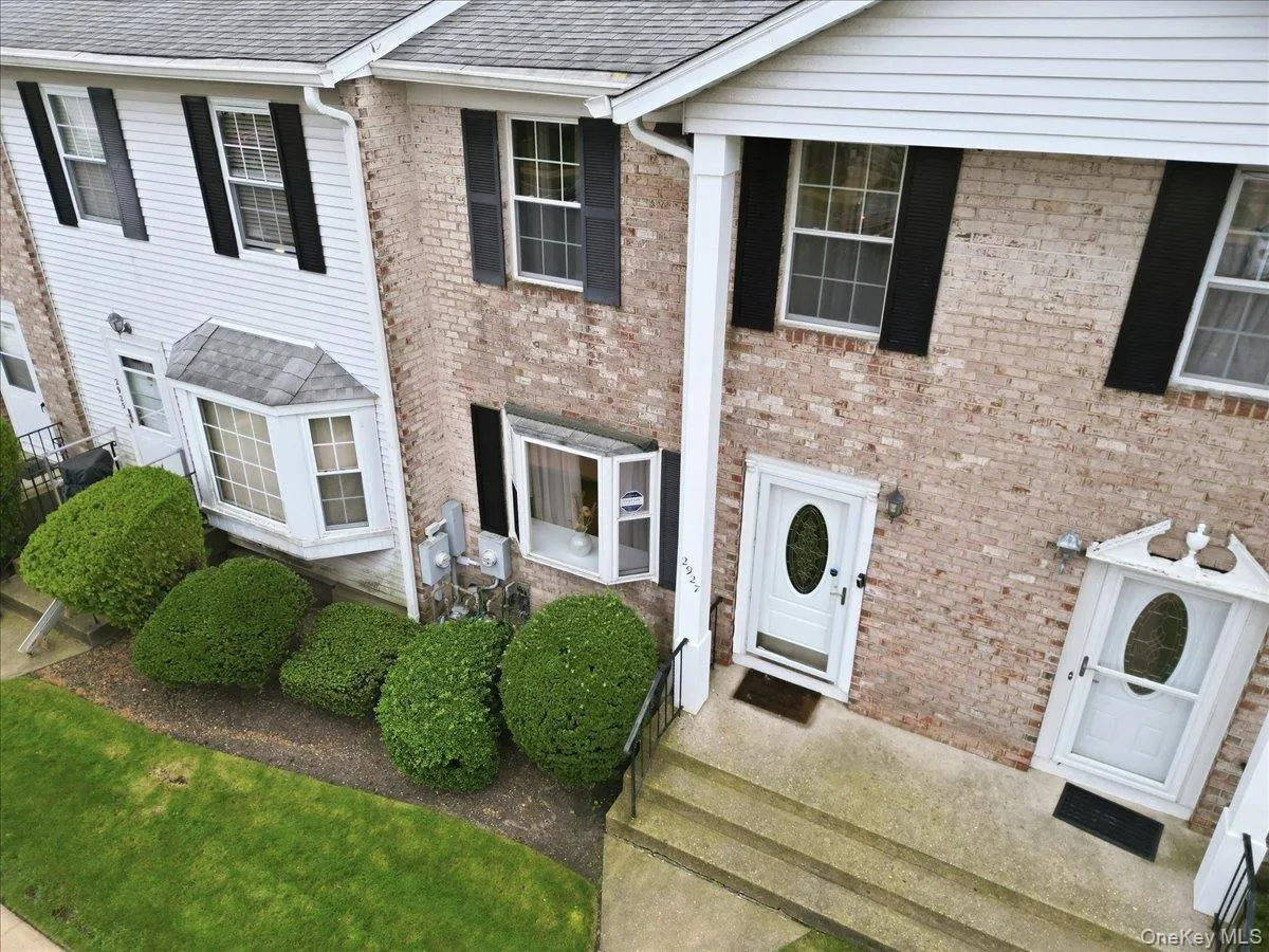 2927 Grand Avenue, Hempstead, NY, 3 Bedrooms Bedrooms, 7 Rooms Rooms,2 BathroomsBathrooms,Residential,For Rent,Grand,0,1056968 2927 Grand Avenue, Hempstead, NY, 3 Bedrooms Bedrooms, 7 Rooms Rooms,2 BathroomsBathrooms,Residential,For Rent,Grand,0,1056968