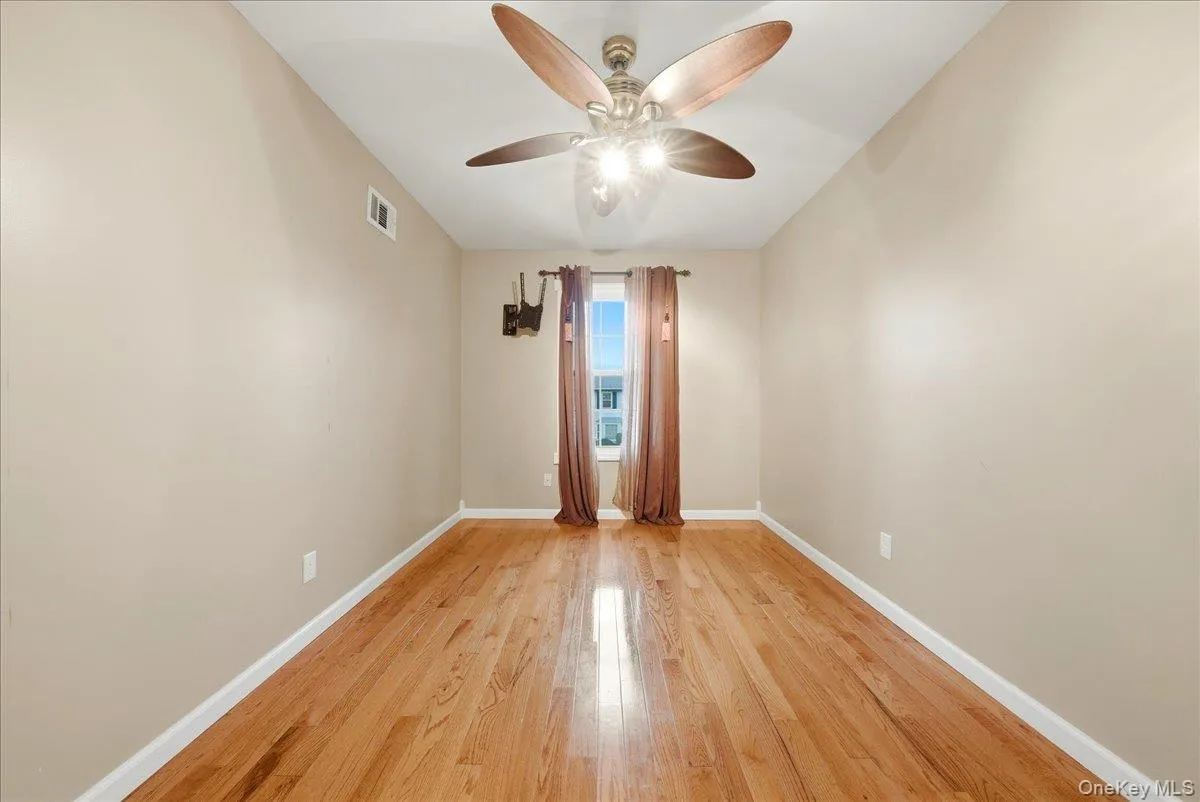 2927 Grand Avenue, Hempstead, NY, 3 Bedrooms Bedrooms, 7 Rooms Rooms,2 BathroomsBathrooms,Residential,For Rent,Grand,0,1056968 2927 Grand Avenue, Hempstead, NY, 3 Bedrooms Bedrooms, 7 Rooms Rooms,2 BathroomsBathrooms,Residential,For Rent,Grand,0,1056968