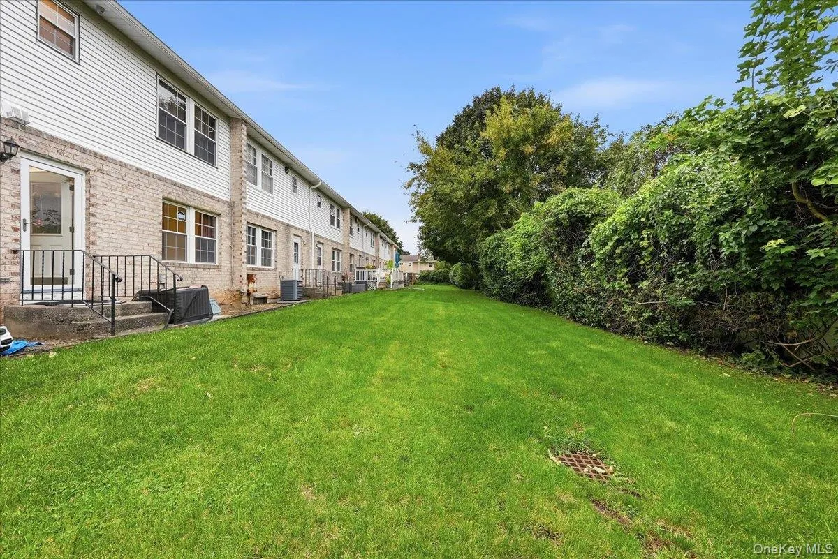 2927 Grand Avenue, Hempstead, NY, 3 Bedrooms Bedrooms, 7 Rooms Rooms,2 BathroomsBathrooms,Residential,For Rent,Grand,0,1056968 2927 Grand Avenue, Hempstead, NY, 3 Bedrooms Bedrooms, 7 Rooms Rooms,2 BathroomsBathrooms,Residential,For Rent,Grand,0,1056968