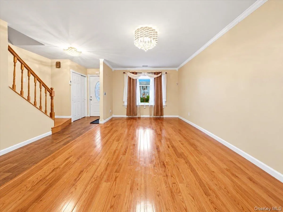 2927 Grand Avenue, Hempstead, NY, 3 Bedrooms Bedrooms, 7 Rooms Rooms,2 BathroomsBathrooms,Residential,For Rent,Grand,0,1056968 2927 Grand Avenue, Hempstead, NY, 3 Bedrooms Bedrooms, 7 Rooms Rooms,2 BathroomsBathrooms,Residential,For Rent,Grand,0,1056968