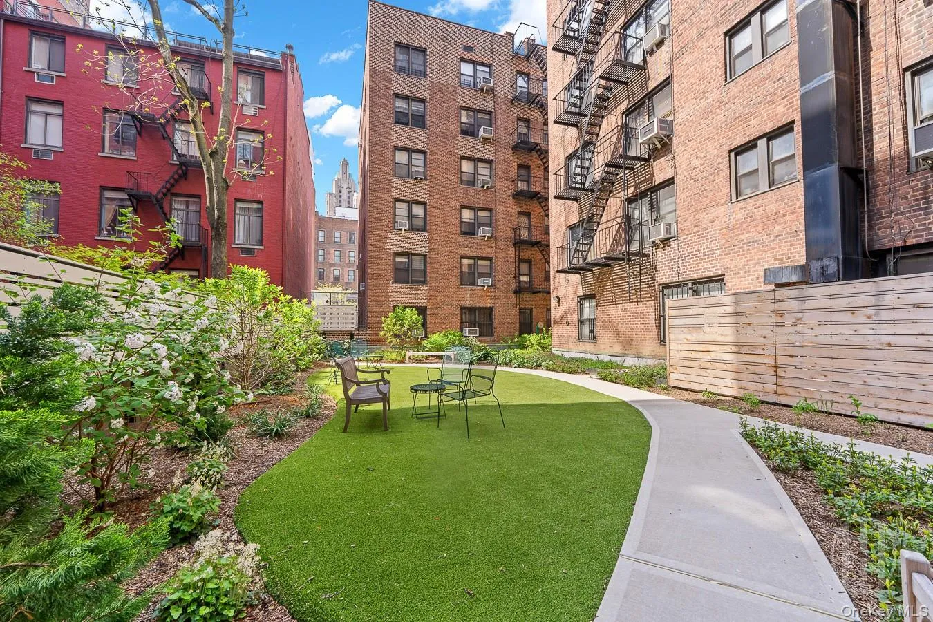 54 East 8th Street, New York, NY, 1 Bedroom Bedrooms, 3 Rooms Rooms,1 BathroomBathrooms,Residential,For Rent,East 8th Street,0,1056970 54 East 8th Street, New York, NY, 1 Bedroom Bedrooms, 3 Rooms Rooms,1 BathroomBathrooms,Residential,For Rent,East 8th Street,0,1056970