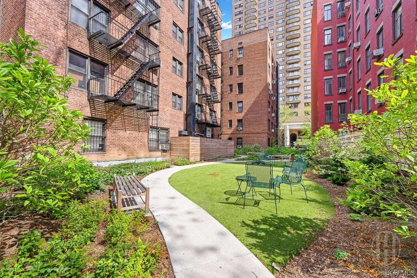 54 East 8th Street, New York, NY, 1 Bedroom Bedrooms, 3 Rooms Rooms,1 BathroomBathrooms,Residential,For Rent,East 8th Street,0,1056970 54 East 8th Street, New York, NY, 1 Bedroom Bedrooms, 3 Rooms Rooms,1 BathroomBathrooms,Residential,For Rent,East 8th Street,0,1056970