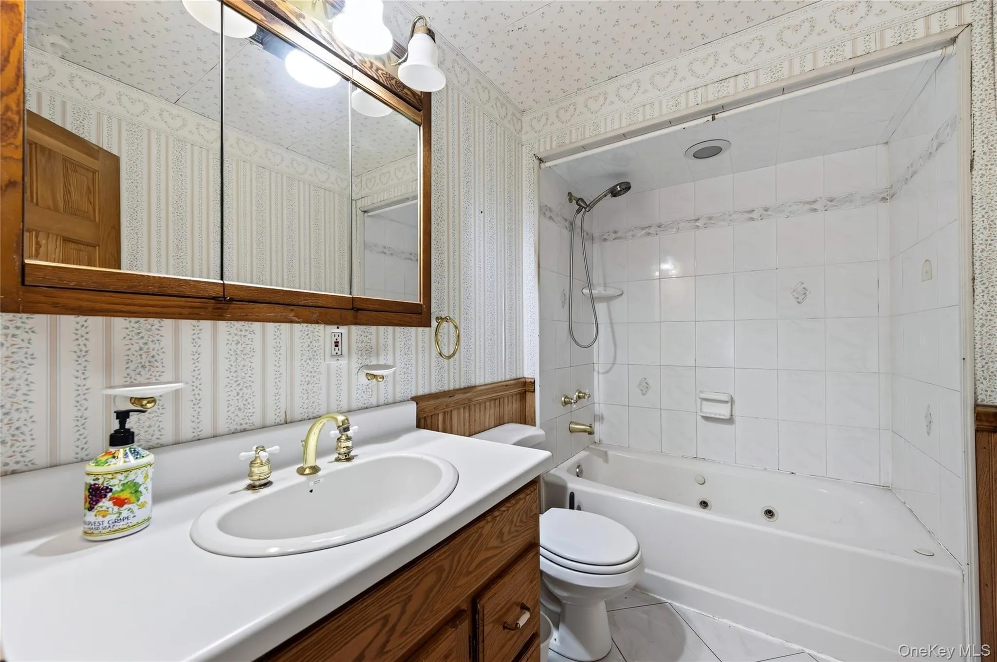 36 Union Place, Hempstead, NY, 3 Bedrooms Bedrooms, 9 Rooms Rooms,2 BathroomsBathrooms,Residential,For Rent,Union,0,1056973 36 Union Place, Hempstead, NY, 3 Bedrooms Bedrooms, 9 Rooms Rooms,2 BathroomsBathrooms,Residential,For Rent,Union,0,1056973