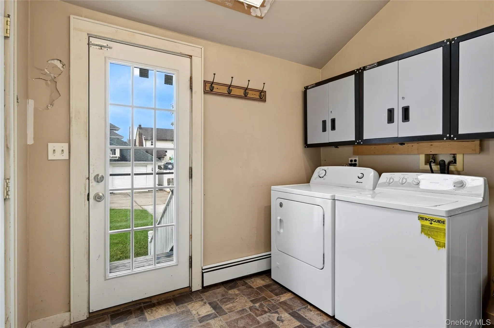 36 Union Place, Hempstead, NY, 3 Bedrooms Bedrooms, 9 Rooms Rooms,2 BathroomsBathrooms,Residential,For Rent,Union,0,1056973 36 Union Place, Hempstead, NY, 3 Bedrooms Bedrooms, 9 Rooms Rooms,2 BathroomsBathrooms,Residential,For Rent,Union,0,1056973