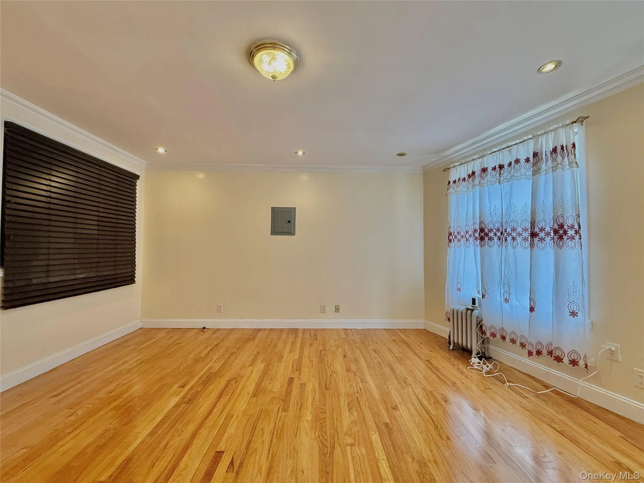 106-08 Liberty Avenue, New York, NY, 3 Bedroom Bedrooms, 5 Room Rooms,1 BathroomBathrooms,Residential Lease,For Rent,Liberty,0,1056982 106-08 Liberty Avenue, New York, NY, 3 Bedroom Bedrooms, 5 Room Rooms,1 BathroomBathrooms,Residential Lease,For Rent,Liberty,0,1056982