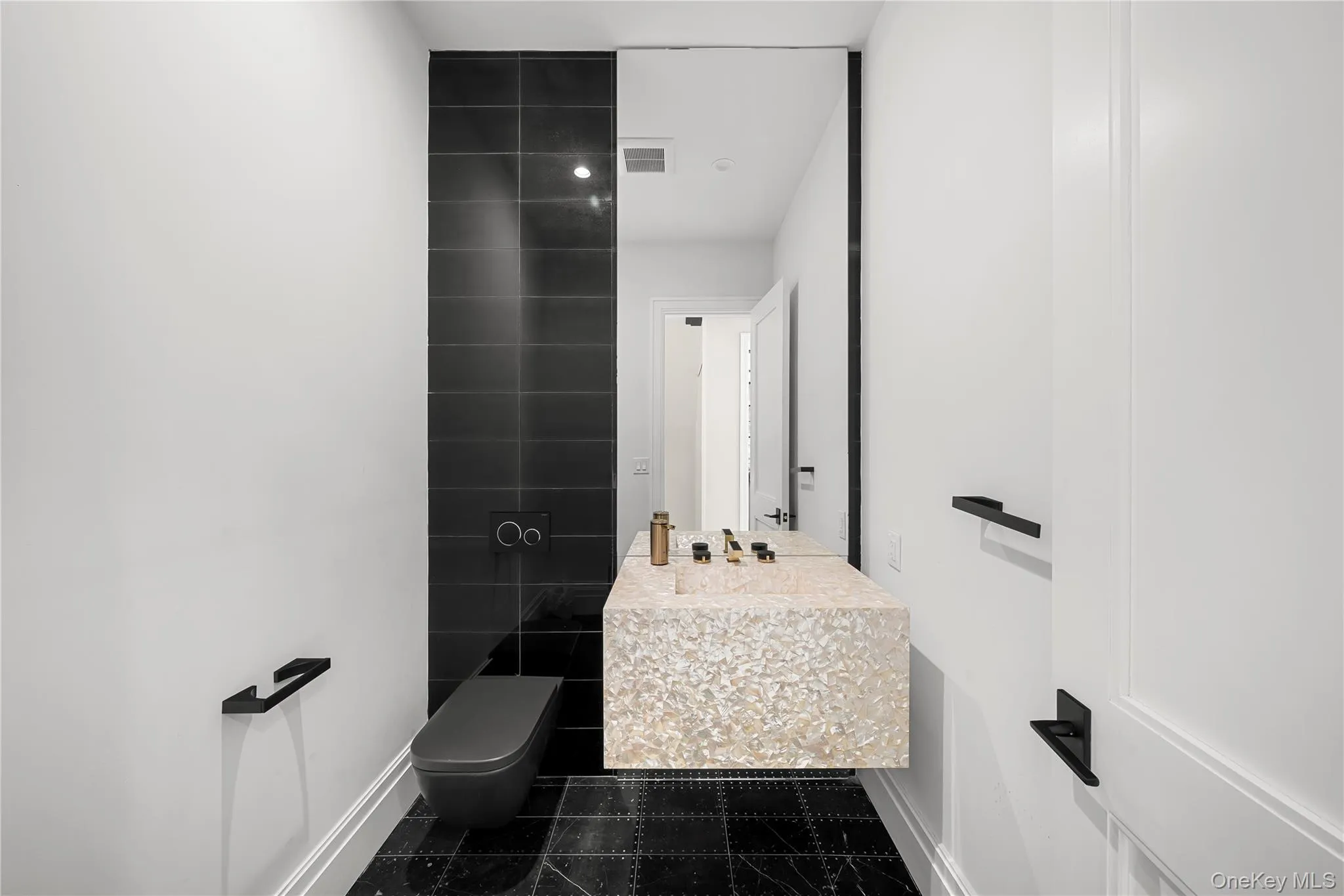 16 Cowpath, Oyster Bay, NY, 6 Bedrooms Bedrooms, 12 Rooms Rooms,6 BathroomsBathrooms,Residential,For Rent,Cowpath,0,1056991 16 Cowpath, Oyster Bay, NY, 6 Bedrooms Bedrooms, 12 Rooms Rooms,6 BathroomsBathrooms,Residential,For Rent,Cowpath,0,1056991