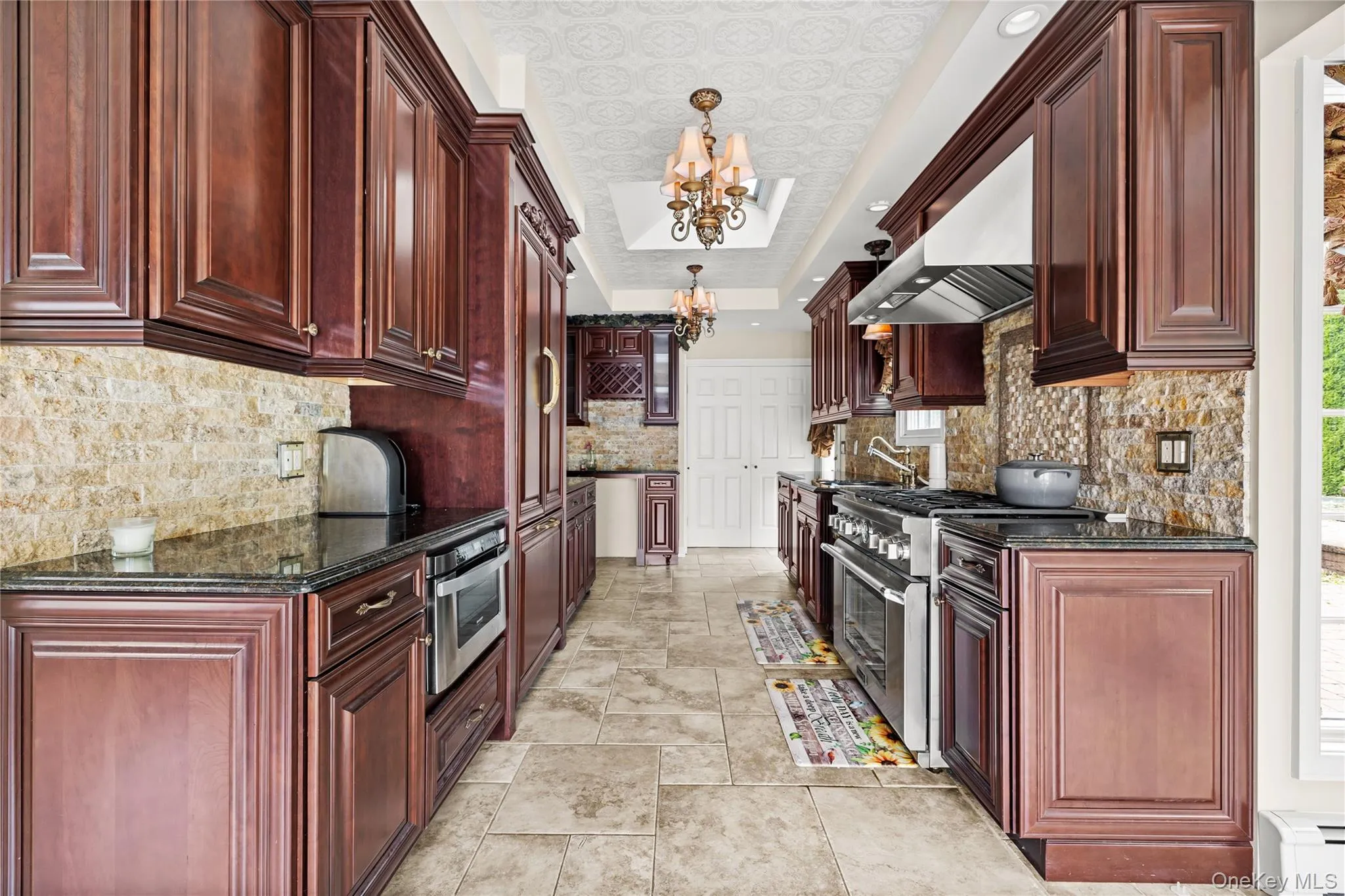 32 Glenmere Lane, Smithtown, NY, 4 Bedrooms Bedrooms, 13 Rooms Rooms,2 BathroomsBathrooms,Residential Lease,For Rent,Glenmere,0,1056996 32 Glenmere Lane, Smithtown, NY, 4 Bedrooms Bedrooms, 13 Rooms Rooms,2 BathroomsBathrooms,Residential Lease,For Rent,Glenmere,0,1056996