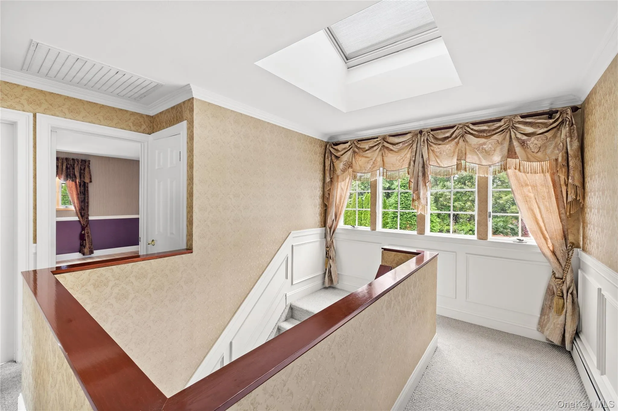 32 Glenmere Lane, Smithtown, NY, 4 Bedrooms Bedrooms, 13 Rooms Rooms,2 BathroomsBathrooms,Residential Lease,For Rent,Glenmere,0,1056996 32 Glenmere Lane, Smithtown, NY, 4 Bedrooms Bedrooms, 13 Rooms Rooms,2 BathroomsBathrooms,Residential Lease,For Rent,Glenmere,0,1056996