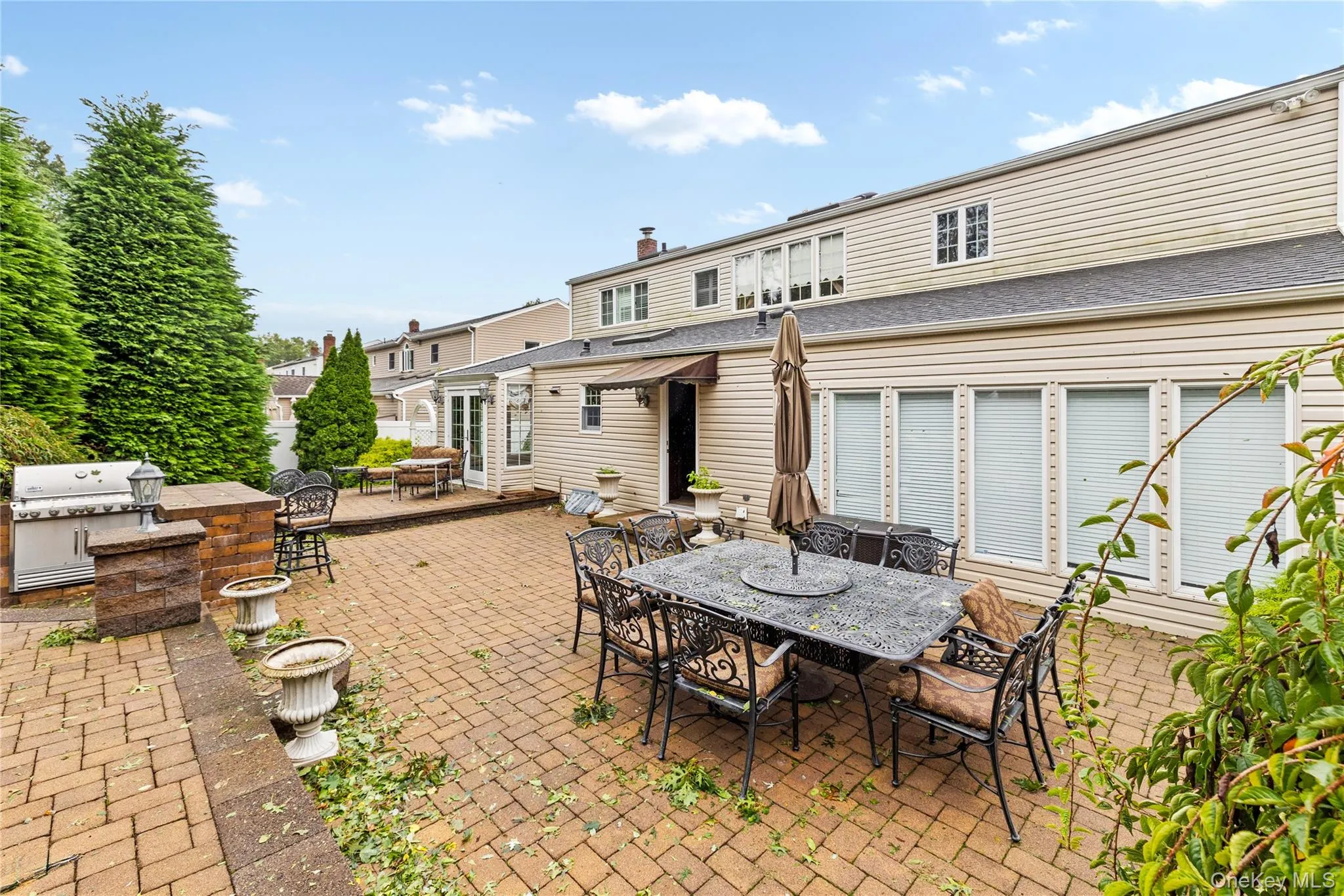 32 Glenmere Lane, Smithtown, NY, 4 Bedrooms Bedrooms, 13 Rooms Rooms,2 BathroomsBathrooms,Residential Lease,For Rent,Glenmere,0,1056996 32 Glenmere Lane, Smithtown, NY, 4 Bedrooms Bedrooms, 13 Rooms Rooms,2 BathroomsBathrooms,Residential Lease,For Rent,Glenmere,0,1056996