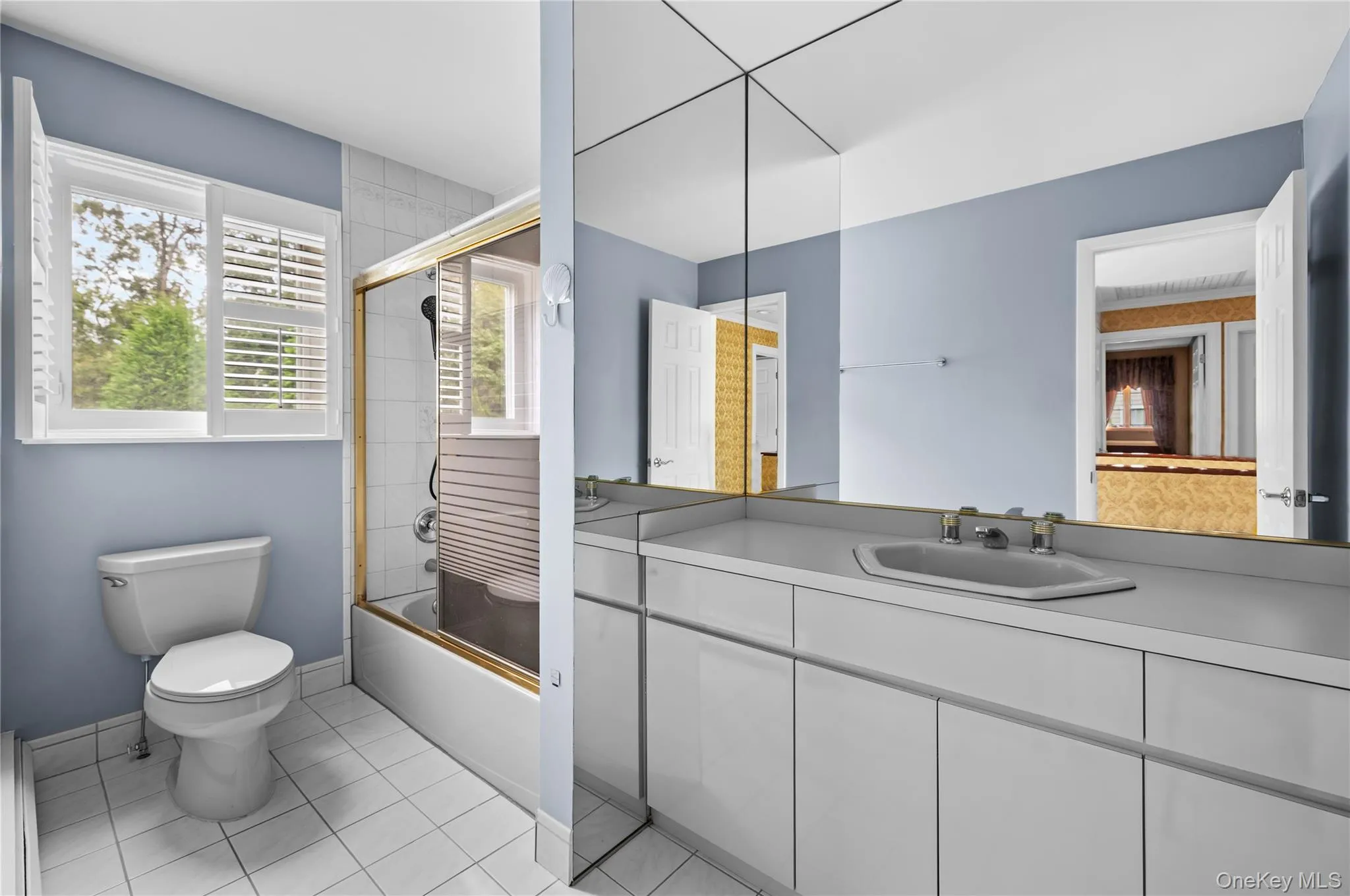 32 Glenmere Lane, Smithtown, NY, 4 Bedrooms Bedrooms, 13 Rooms Rooms,2 BathroomsBathrooms,Residential Lease,For Rent,Glenmere,0,1056996 32 Glenmere Lane, Smithtown, NY, 4 Bedrooms Bedrooms, 13 Rooms Rooms,2 BathroomsBathrooms,Residential Lease,For Rent,Glenmere,0,1056996