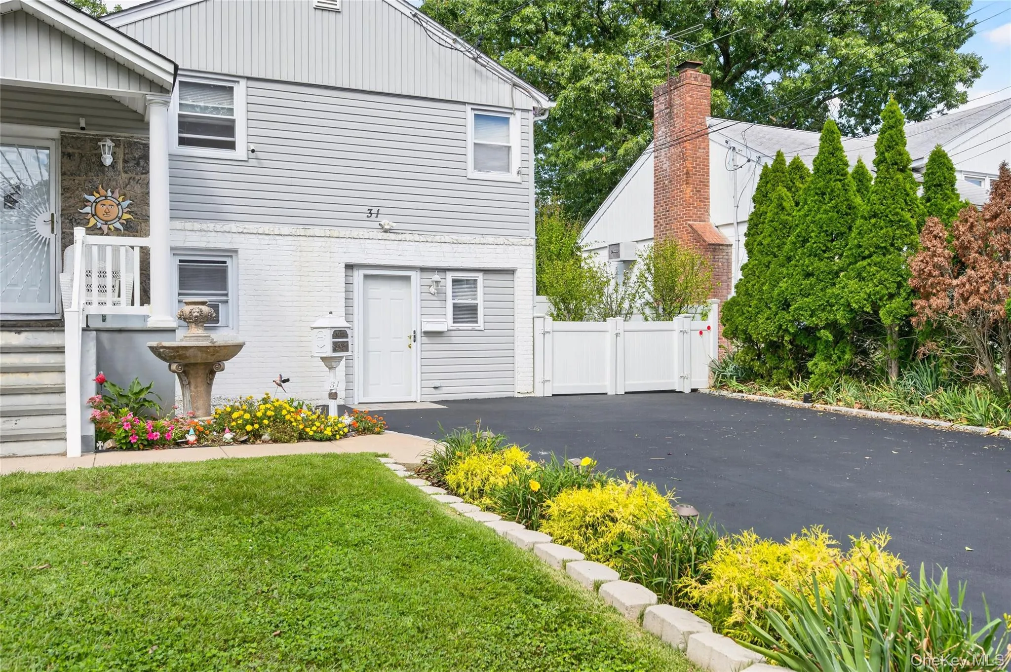 31 Nesaquake Avenue, North Hempstead, NY, 1 Bedroom Bedrooms, 4 Rooms Rooms,1 BathroomBathrooms,Residential Lease,For Rent,Nesaquake,0,1057002 31 Nesaquake Avenue, North Hempstead, NY, 1 Bedroom Bedrooms, 4 Rooms Rooms,1 BathroomBathrooms,Residential Lease,For Rent,Nesaquake,0,1057002