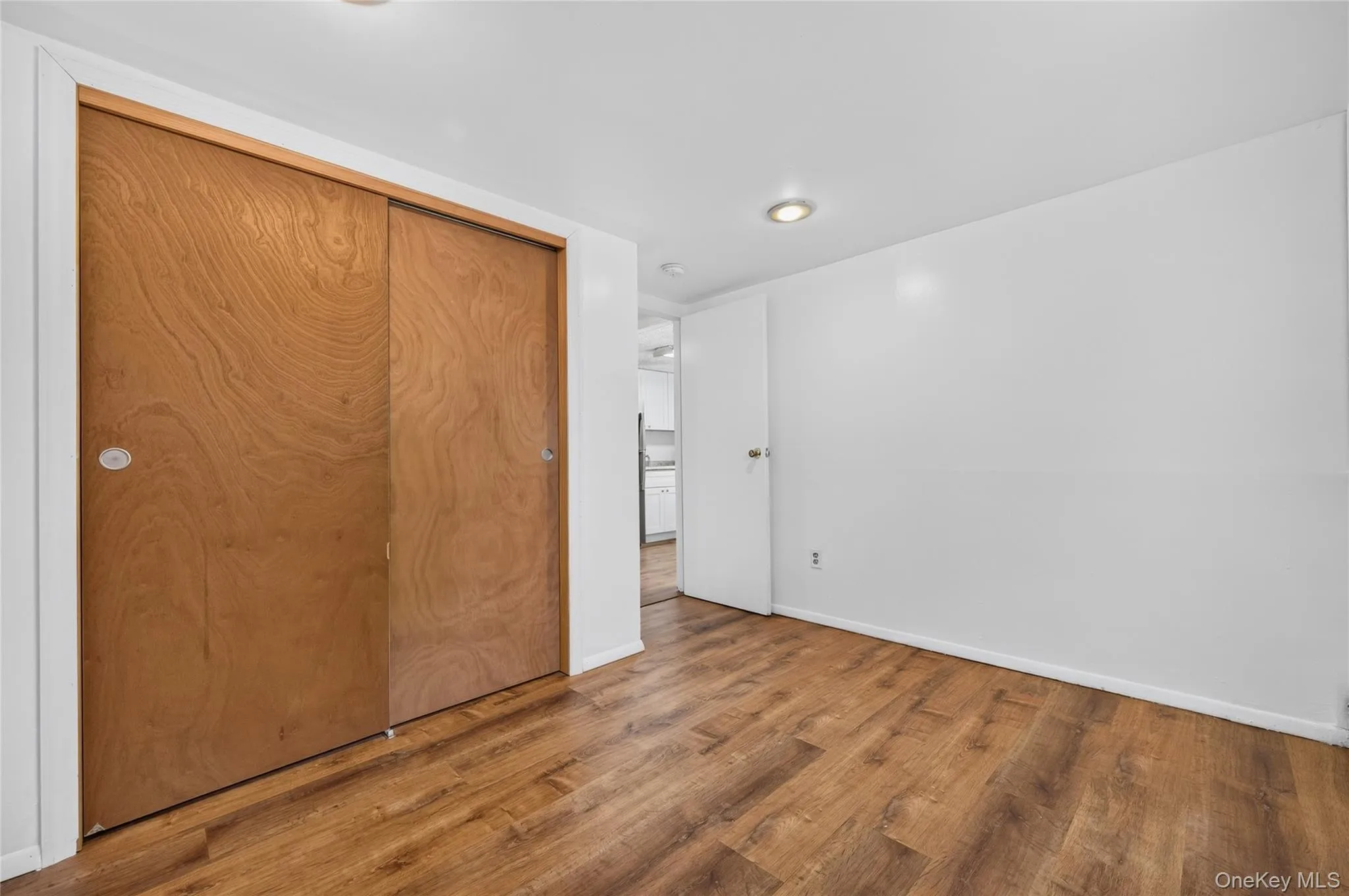 31 Nesaquake Avenue, North Hempstead, NY, 1 Bedroom Bedrooms, 4 Rooms Rooms,1 BathroomBathrooms,Residential Lease,For Rent,Nesaquake,0,1057002 31 Nesaquake Avenue, North Hempstead, NY, 1 Bedroom Bedrooms, 4 Rooms Rooms,1 BathroomBathrooms,Residential Lease,For Rent,Nesaquake,0,1057002