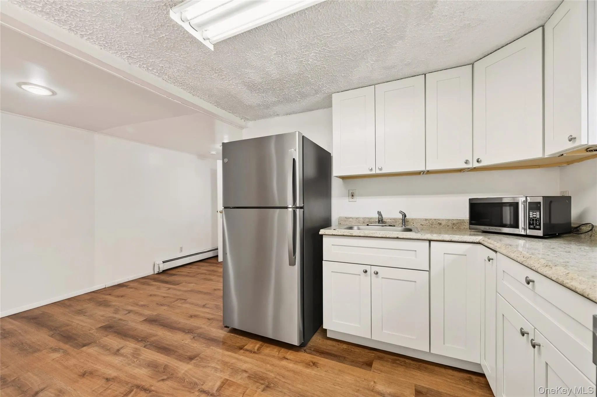 31 Nesaquake Avenue, North Hempstead, NY, 1 Bedroom Bedrooms, 4 Rooms Rooms,1 BathroomBathrooms,Residential Lease,For Rent,Nesaquake,0,1057002 31 Nesaquake Avenue, North Hempstead, NY, 1 Bedroom Bedrooms, 4 Rooms Rooms,1 BathroomBathrooms,Residential Lease,For Rent,Nesaquake,0,1057002