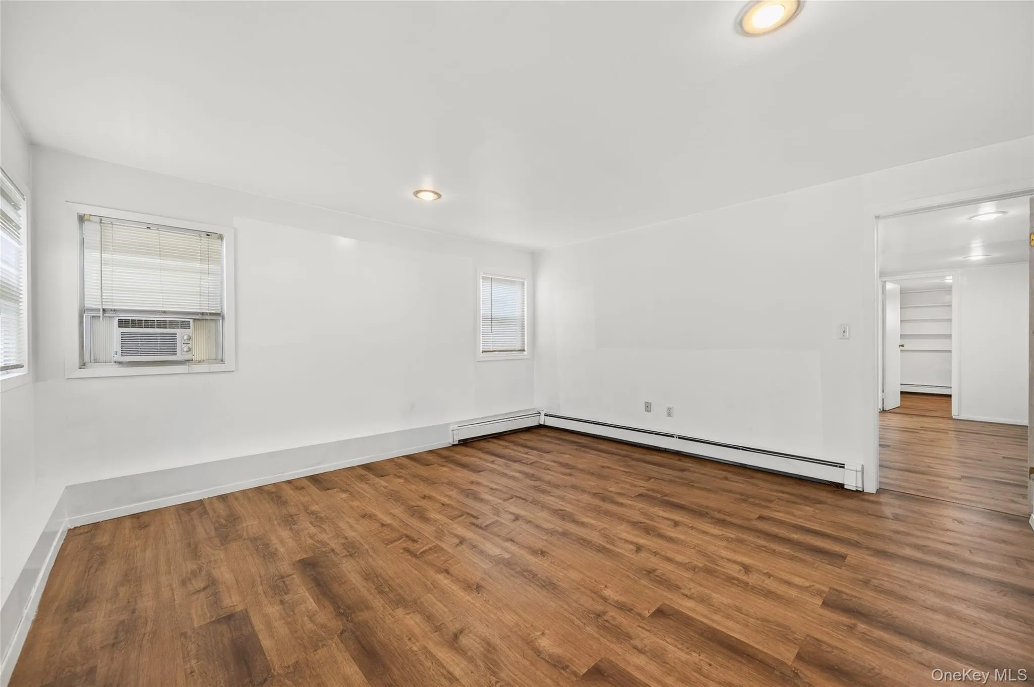 31 Nesaquake Avenue, North Hempstead, NY, 1 Bedroom Bedrooms, 4 Rooms Rooms,1 BathroomBathrooms,Residential Lease,For Rent,Nesaquake,0,1057002 31 Nesaquake Avenue, North Hempstead, NY, 1 Bedroom Bedrooms, 4 Rooms Rooms,1 BathroomBathrooms,Residential Lease,For Rent,Nesaquake,0,1057002