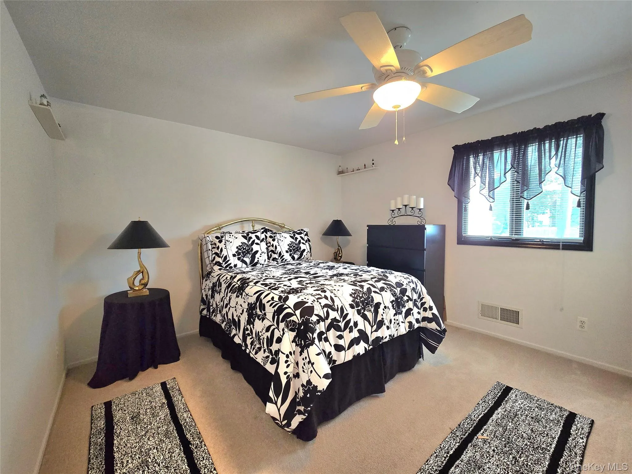 9 Milton Street, Islip, NY, 4 Bedrooms Bedrooms, 9 Rooms Rooms,3 BathroomsBathrooms,Residential,For Rent,Milton,0,1057003 9 Milton Street, Islip, NY, 4 Bedrooms Bedrooms, 9 Rooms Rooms,3 BathroomsBathrooms,Residential,For Rent,Milton,0,1057003