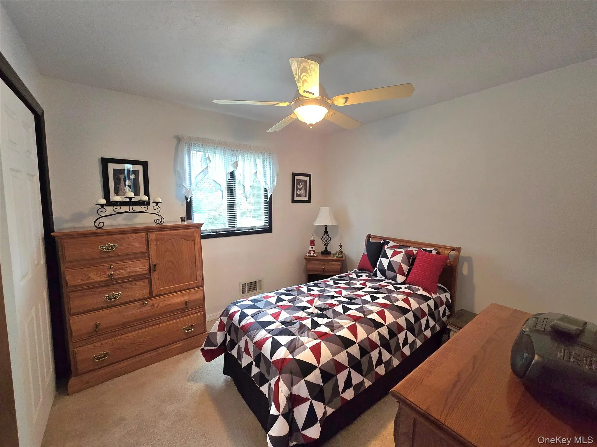 9 Milton Street, Islip, NY, 4 Bedrooms Bedrooms, 9 Rooms Rooms,3 BathroomsBathrooms,Residential,For Rent,Milton,0,1057003 9 Milton Street, Islip, NY, 4 Bedrooms Bedrooms, 9 Rooms Rooms,3 BathroomsBathrooms,Residential,For Rent,Milton,0,1057003
