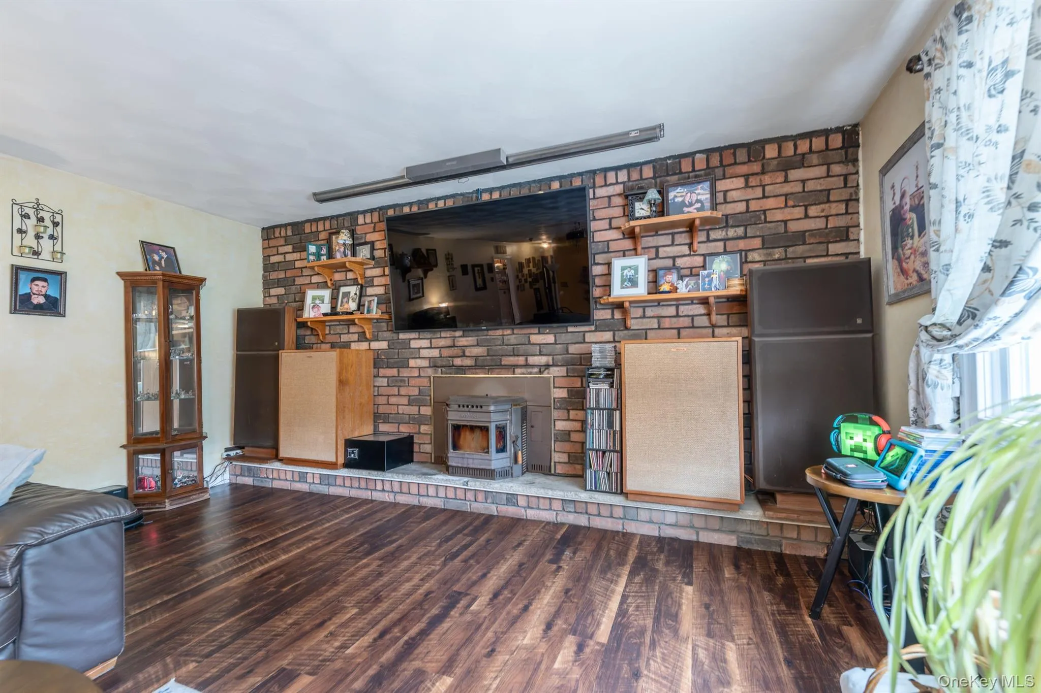 411 Linderman Avenue Extension, Ulster, NY, 6 Bedrooms Bedrooms, 13 Rooms Rooms,2 BathroomsBathrooms,Residential,For Rent,Linderman Avenue,0,1057005 411 Linderman Avenue Extension, Ulster, NY, 6 Bedrooms Bedrooms, 13 Rooms Rooms,2 BathroomsBathrooms,Residential,For Rent,Linderman Avenue,0,1057005