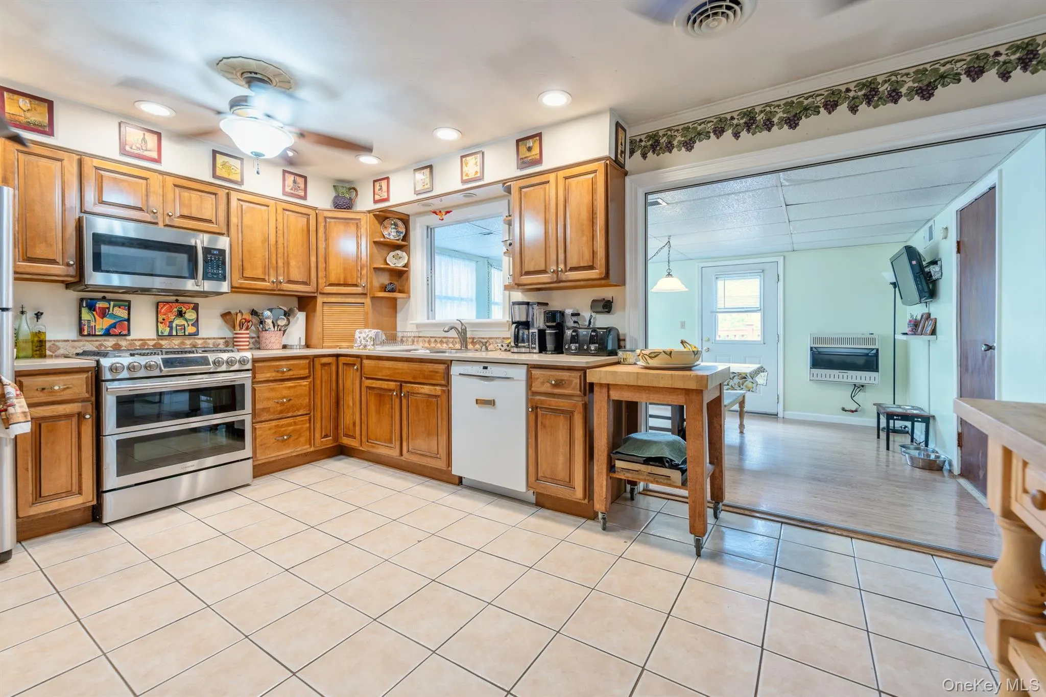 411 Linderman Avenue Extension, Ulster, NY, 6 Bedrooms Bedrooms, 13 Rooms Rooms,2 BathroomsBathrooms,Residential,For Rent,Linderman Avenue,0,1057005 411 Linderman Avenue Extension, Ulster, NY, 6 Bedrooms Bedrooms, 13 Rooms Rooms,2 BathroomsBathrooms,Residential,For Rent,Linderman Avenue,0,1057005