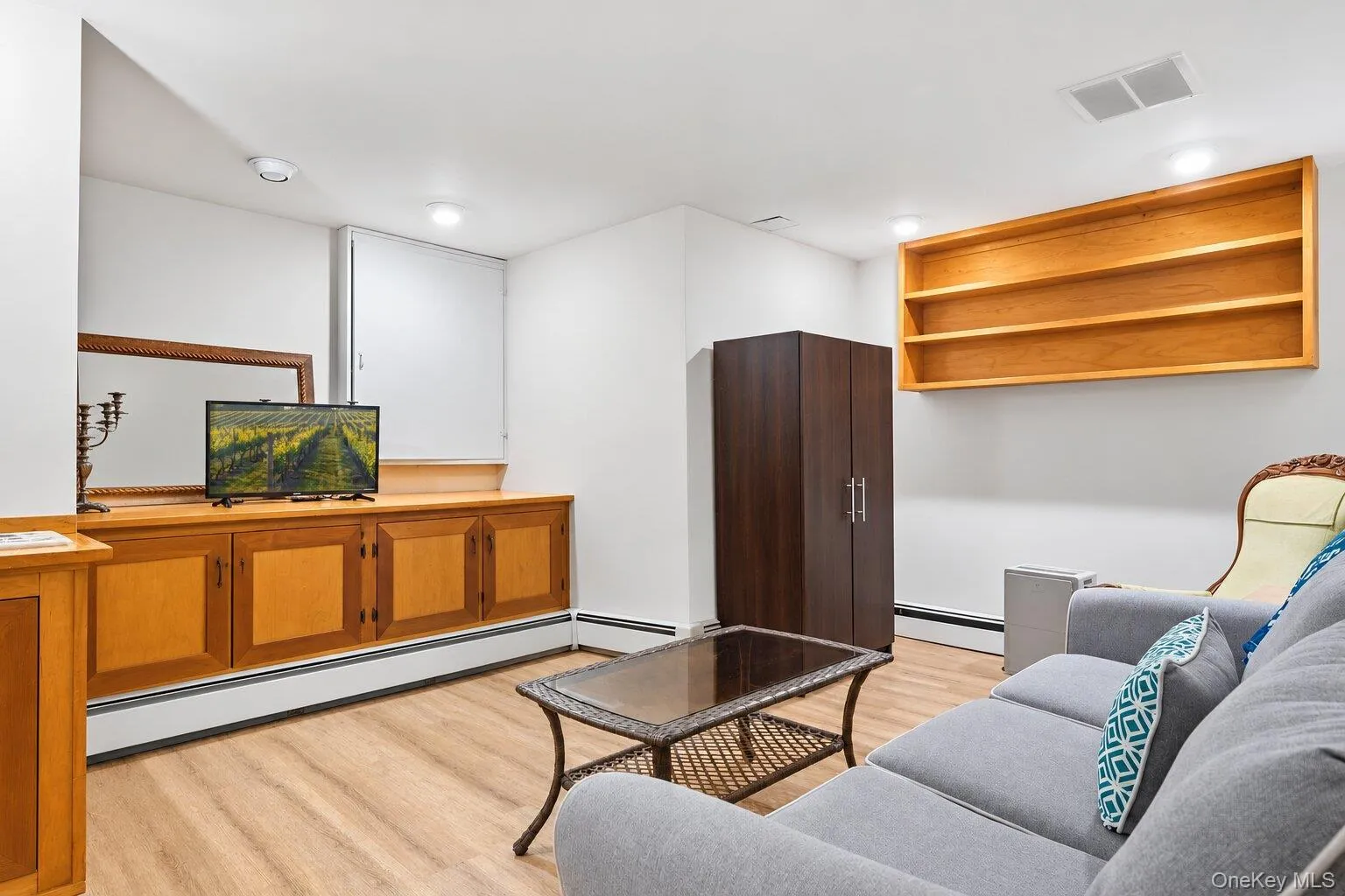 370 Old Canoe Place Road, Southampton, NY, 4 Bedrooms Bedrooms, 9 Rooms Rooms,2 BathroomsBathrooms,Residential,For Rent,Old Canoe Place,0,1057007 370 Old Canoe Place Road, Southampton, NY, 4 Bedrooms Bedrooms, 9 Rooms Rooms,2 BathroomsBathrooms,Residential,For Rent,Old Canoe Place,0,1057007