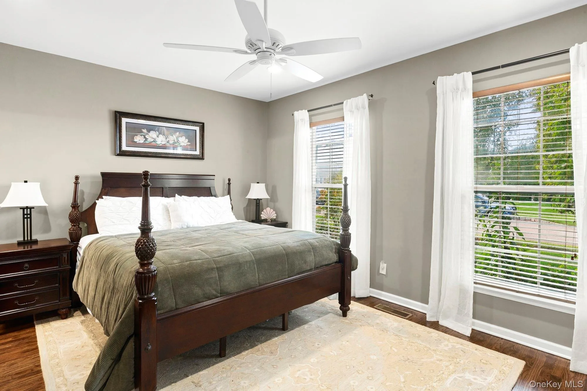 Guest bedroom Guest bedroom