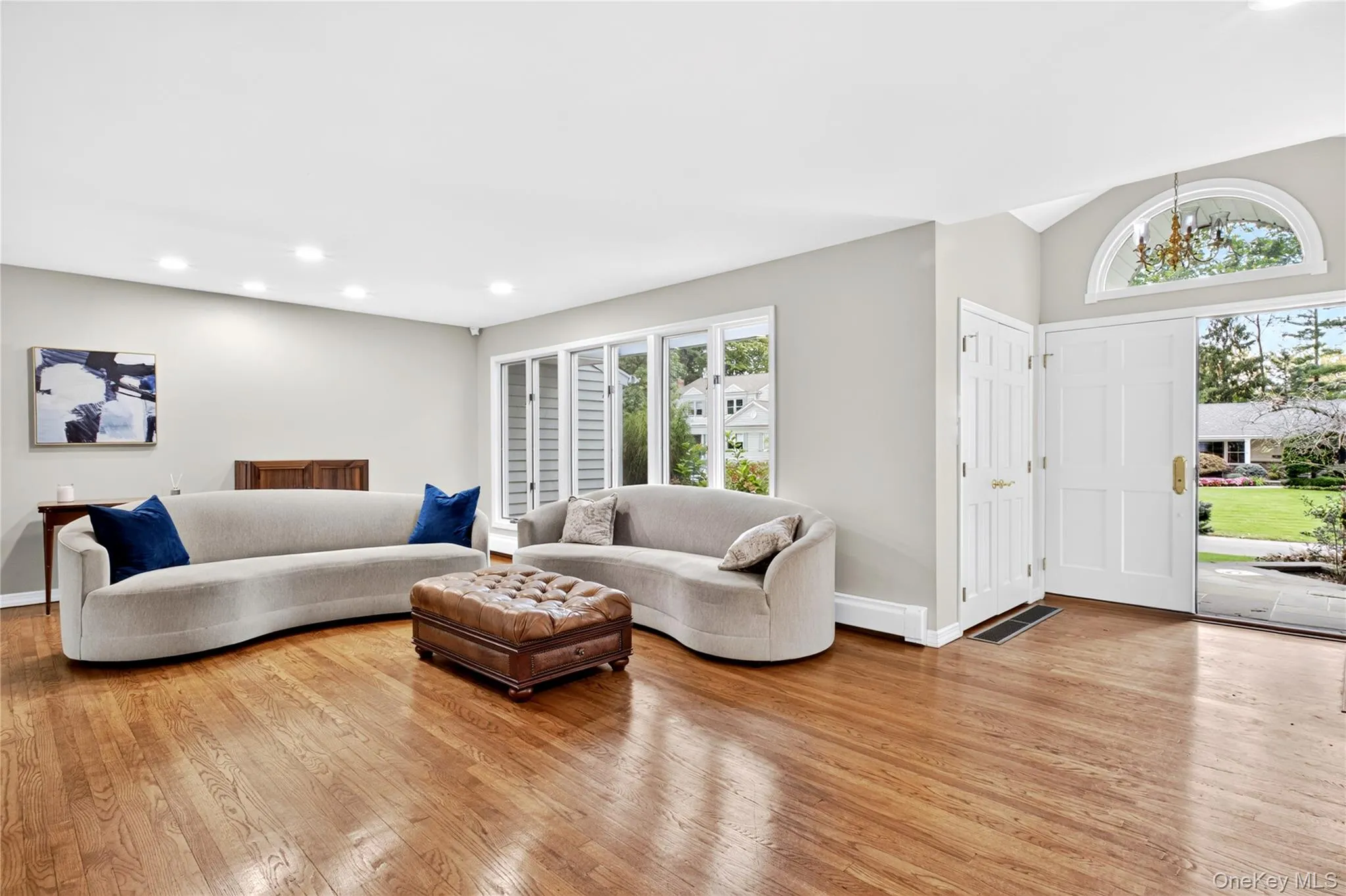 14 Maplewood Lane, North Hempstead, NY, 3 Bedrooms Bedrooms, 7 Rooms Rooms,3 BathroomsBathrooms,Residential,For Rent,Maplewood,0,1057014 14 Maplewood Lane, North Hempstead, NY, 3 Bedrooms Bedrooms, 7 Rooms Rooms,3 BathroomsBathrooms,Residential,For Rent,Maplewood,0,1057014