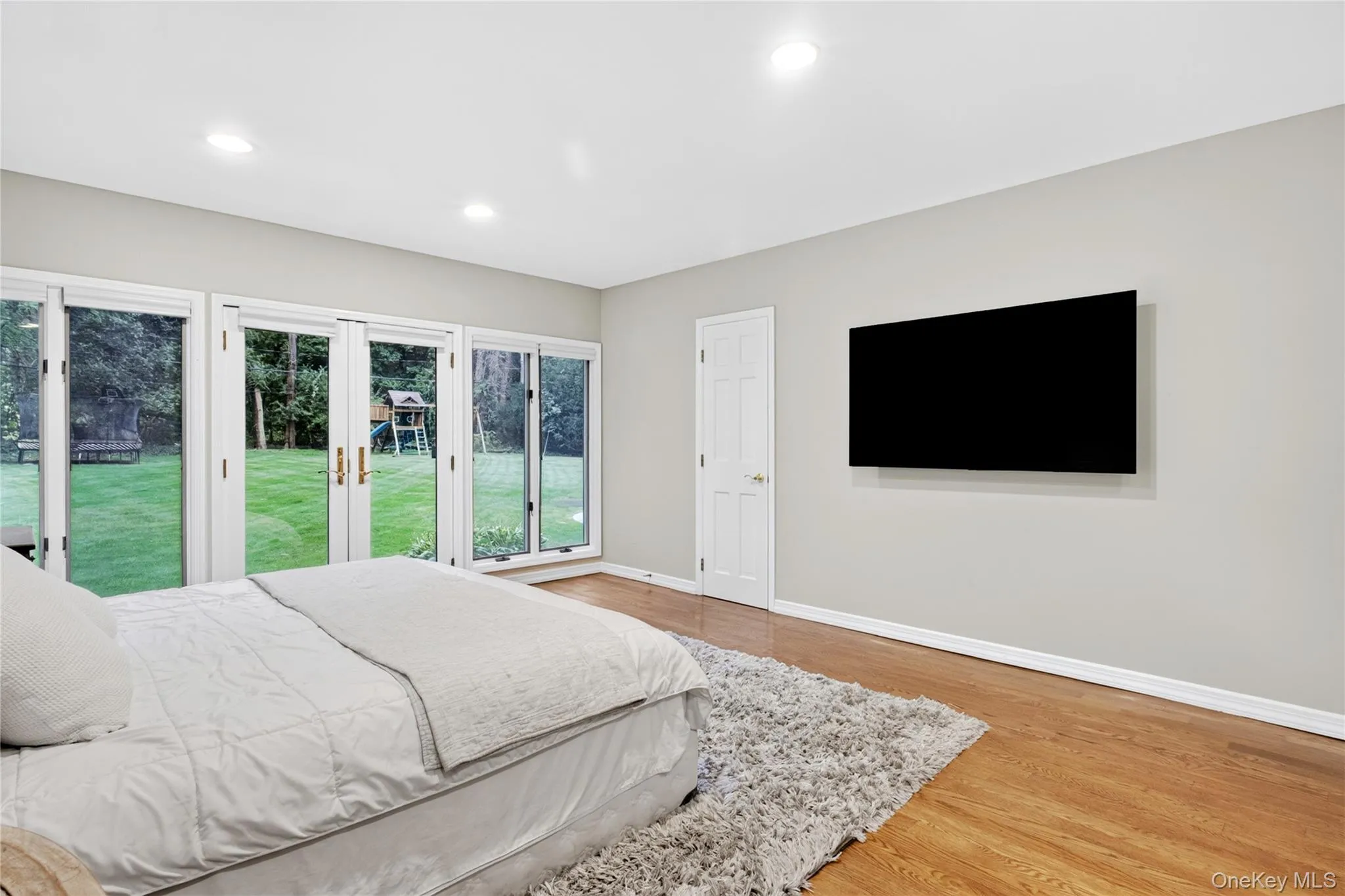 14 Maplewood Lane, North Hempstead, NY, 3 Bedrooms Bedrooms, 7 Rooms Rooms,3 BathroomsBathrooms,Residential,For Rent,Maplewood,0,1057014 14 Maplewood Lane, North Hempstead, NY, 3 Bedrooms Bedrooms, 7 Rooms Rooms,3 BathroomsBathrooms,Residential,For Rent,Maplewood,0,1057014