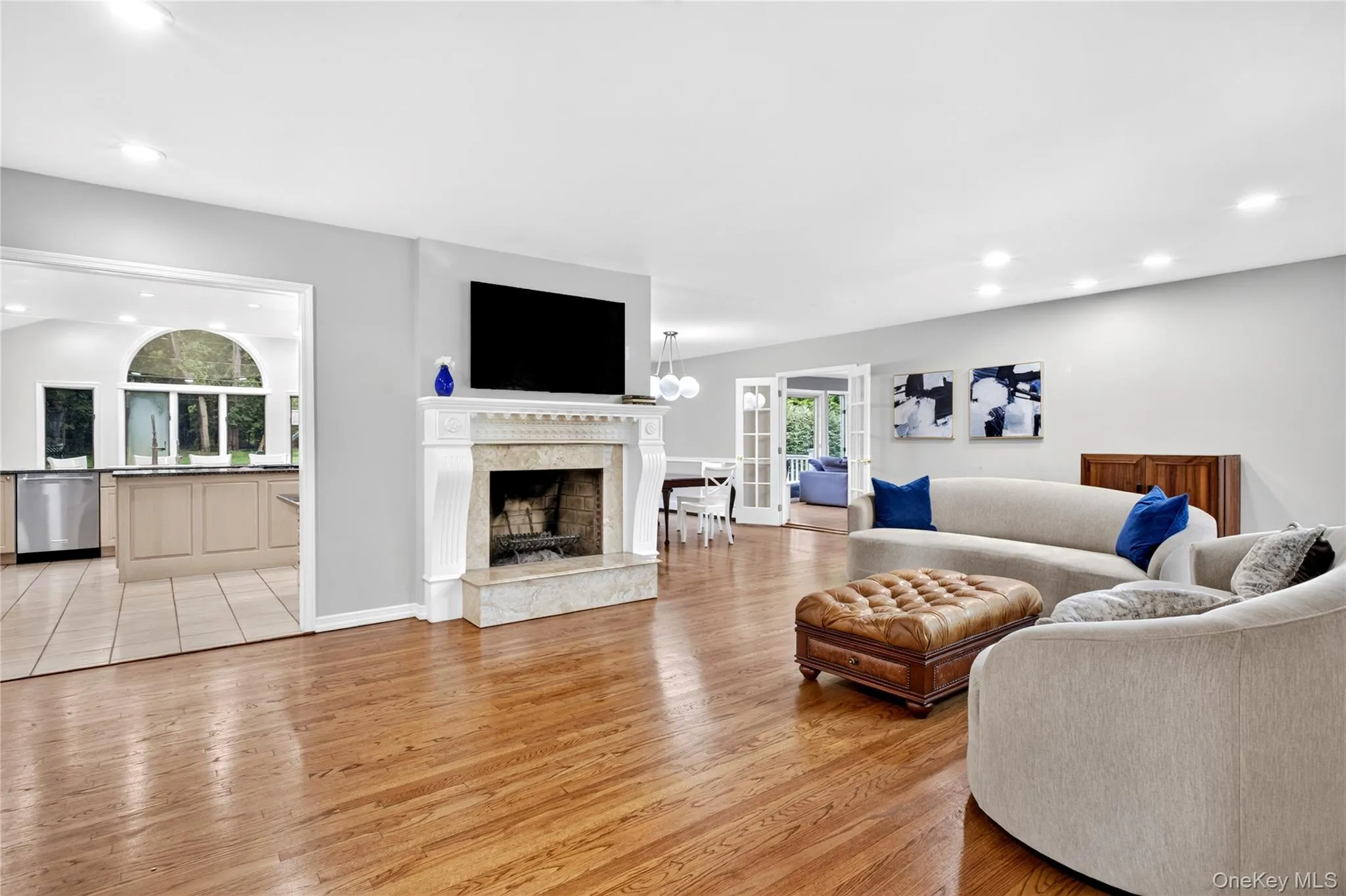 14 Maplewood Lane, North Hempstead, NY, 3 Bedrooms Bedrooms, 7 Rooms Rooms,3 BathroomsBathrooms,Residential,For Rent,Maplewood,0,1057014 14 Maplewood Lane, North Hempstead, NY, 3 Bedrooms Bedrooms, 7 Rooms Rooms,3 BathroomsBathrooms,Residential,For Rent,Maplewood,0,1057014