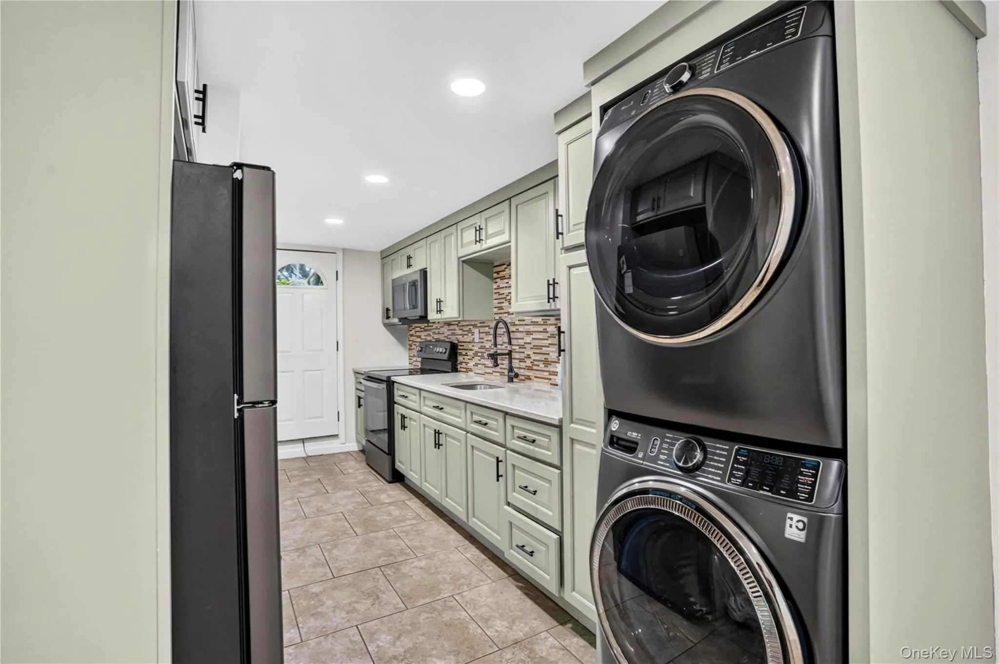8953 Vanderveer Street, New York, NY, 4 Bedrooms Bedrooms, 12 Rooms Rooms,2 BathroomsBathrooms,Residential,For Rent,Vanderveer,0,1057015 8953 Vanderveer Street, New York, NY, 4 Bedrooms Bedrooms, 12 Rooms Rooms,2 BathroomsBathrooms,Residential,For Rent,Vanderveer,0,1057015