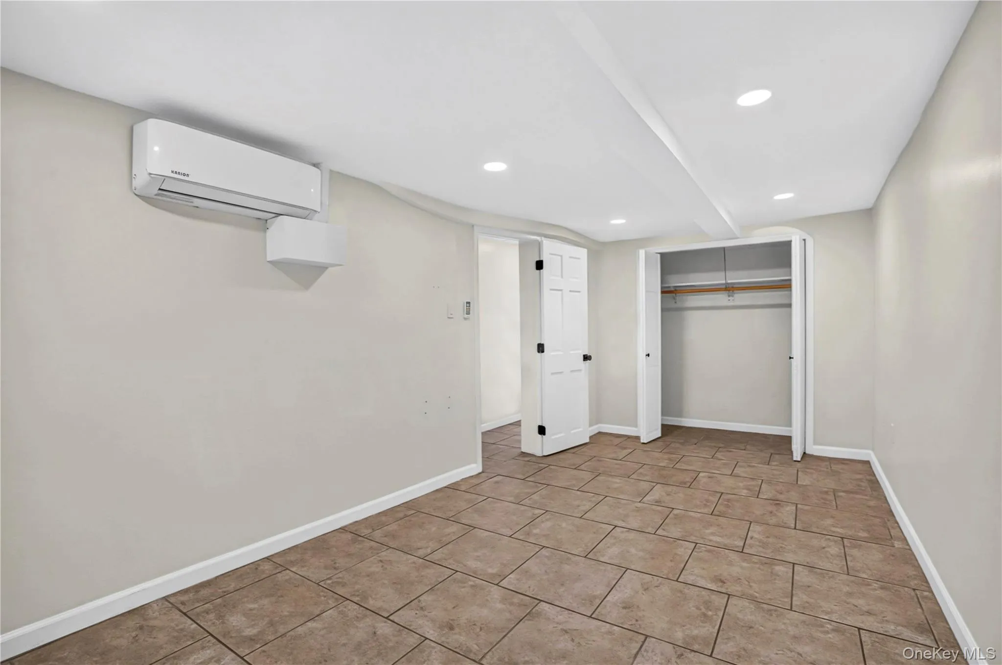 8953 Vanderveer Street, New York, NY, 4 Bedrooms Bedrooms, 12 Rooms Rooms,2 BathroomsBathrooms,Residential,For Rent,Vanderveer,0,1057015 8953 Vanderveer Street, New York, NY, 4 Bedrooms Bedrooms, 12 Rooms Rooms,2 BathroomsBathrooms,Residential,For Rent,Vanderveer,0,1057015