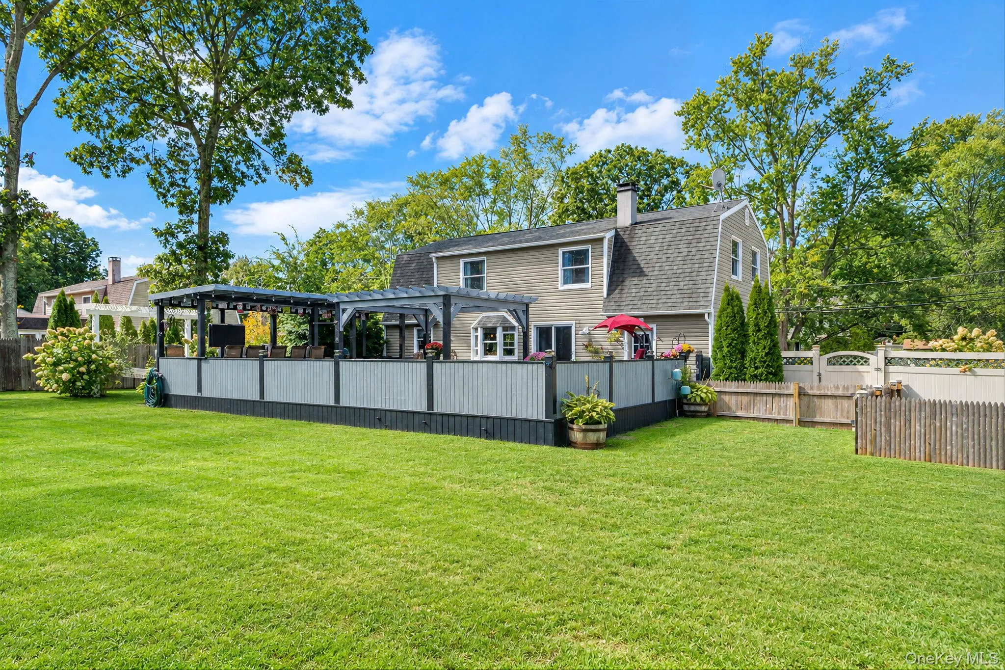 .35 Acre Lot, Large Deck, Shed, Hammock, Firepit, Pergola, Bar .35 Acre Lot, Large Deck, Shed, Hammock, Firepit, Pergola, Bar