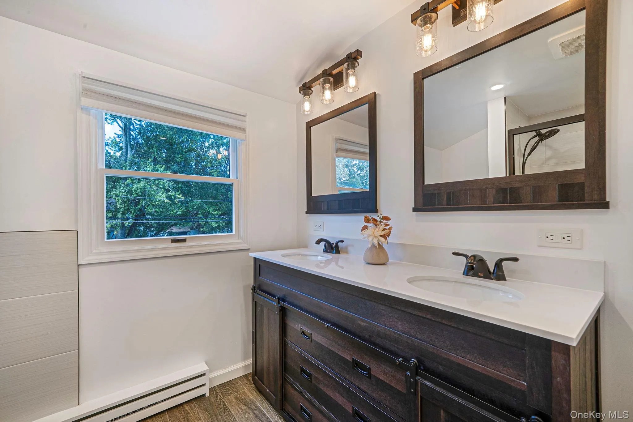 Full Bath, Newly Renovated, Tub and Dual Vanity Full Bath, Newly Renovated, Tub and Dual Vanity
