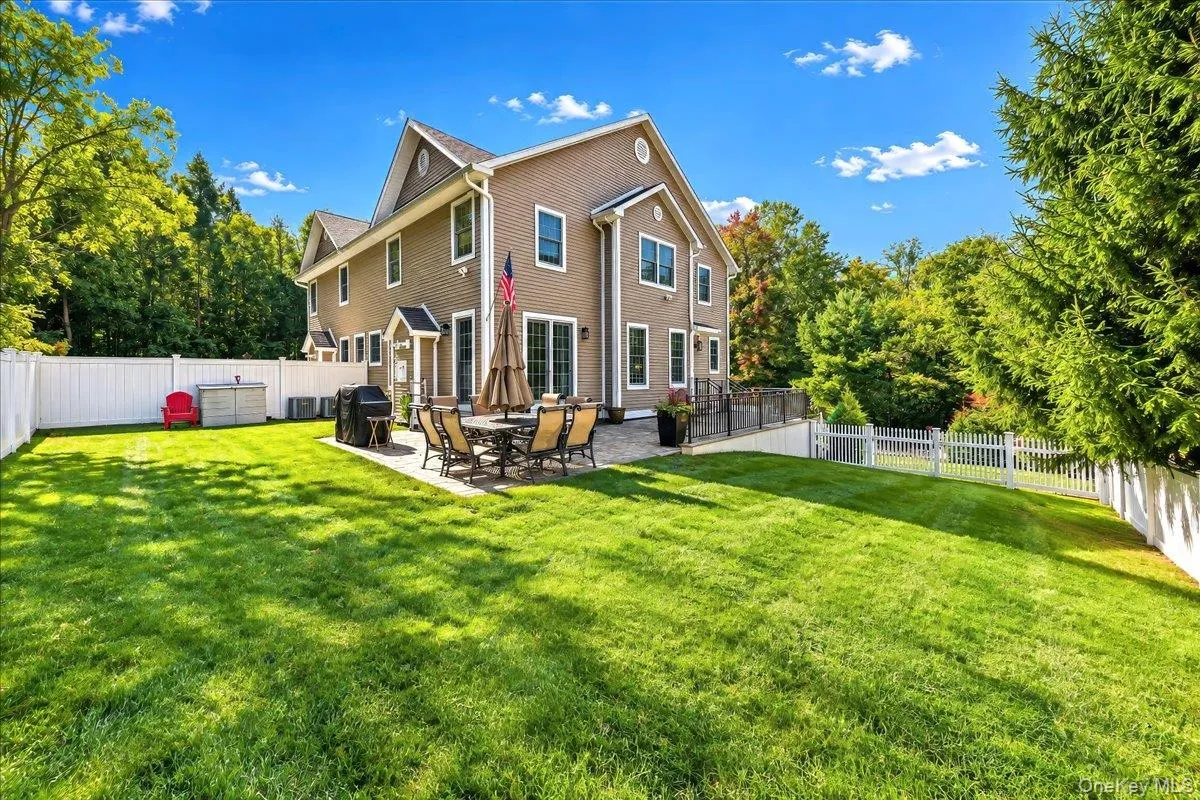 309 Granite Springs Road, Yorktown, NY, 3 Bedrooms Bedrooms, 8 Rooms Rooms,2 BathroomsBathrooms,Residential,For Rent,Granite Springs,0,1057020 309 Granite Springs Road, Yorktown, NY, 3 Bedrooms Bedrooms, 8 Rooms Rooms,2 BathroomsBathrooms,Residential,For Rent,Granite Springs,0,1057020