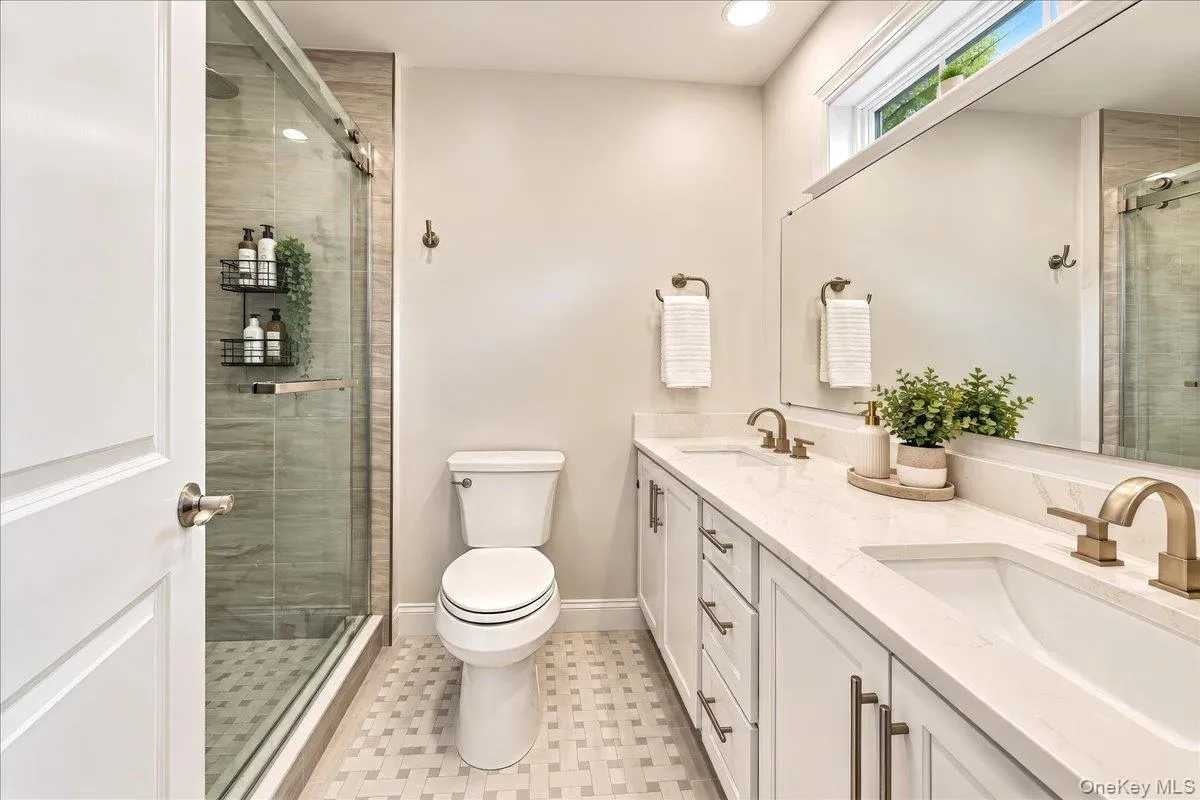 309 Granite Springs Road, Yorktown, NY, 3 Bedrooms Bedrooms, 8 Rooms Rooms,2 BathroomsBathrooms,Residential,For Rent,Granite Springs,0,1057020 309 Granite Springs Road, Yorktown, NY, 3 Bedrooms Bedrooms, 8 Rooms Rooms,2 BathroomsBathrooms,Residential,For Rent,Granite Springs,0,1057020