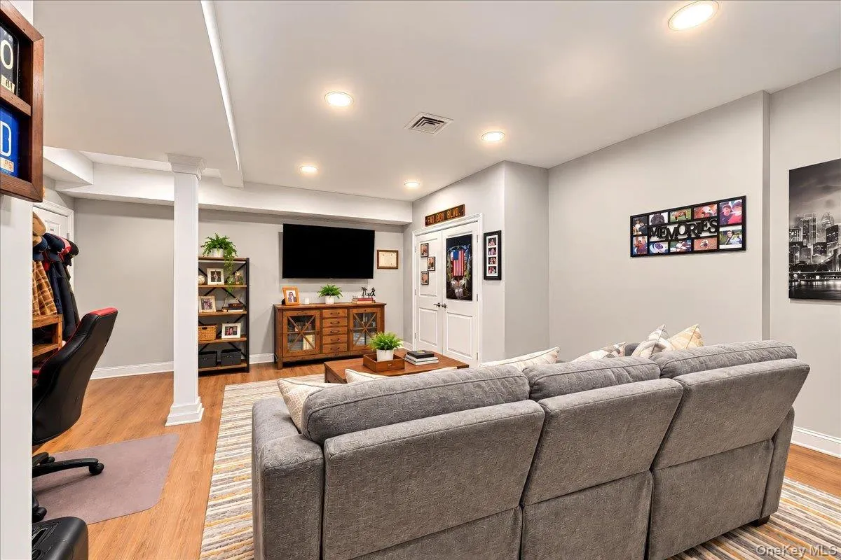 309 Granite Springs Road, Yorktown, NY, 3 Bedrooms Bedrooms, 8 Rooms Rooms,2 BathroomsBathrooms,Residential,For Rent,Granite Springs,0,1057020 309 Granite Springs Road, Yorktown, NY, 3 Bedrooms Bedrooms, 8 Rooms Rooms,2 BathroomsBathrooms,Residential,For Rent,Granite Springs,0,1057020