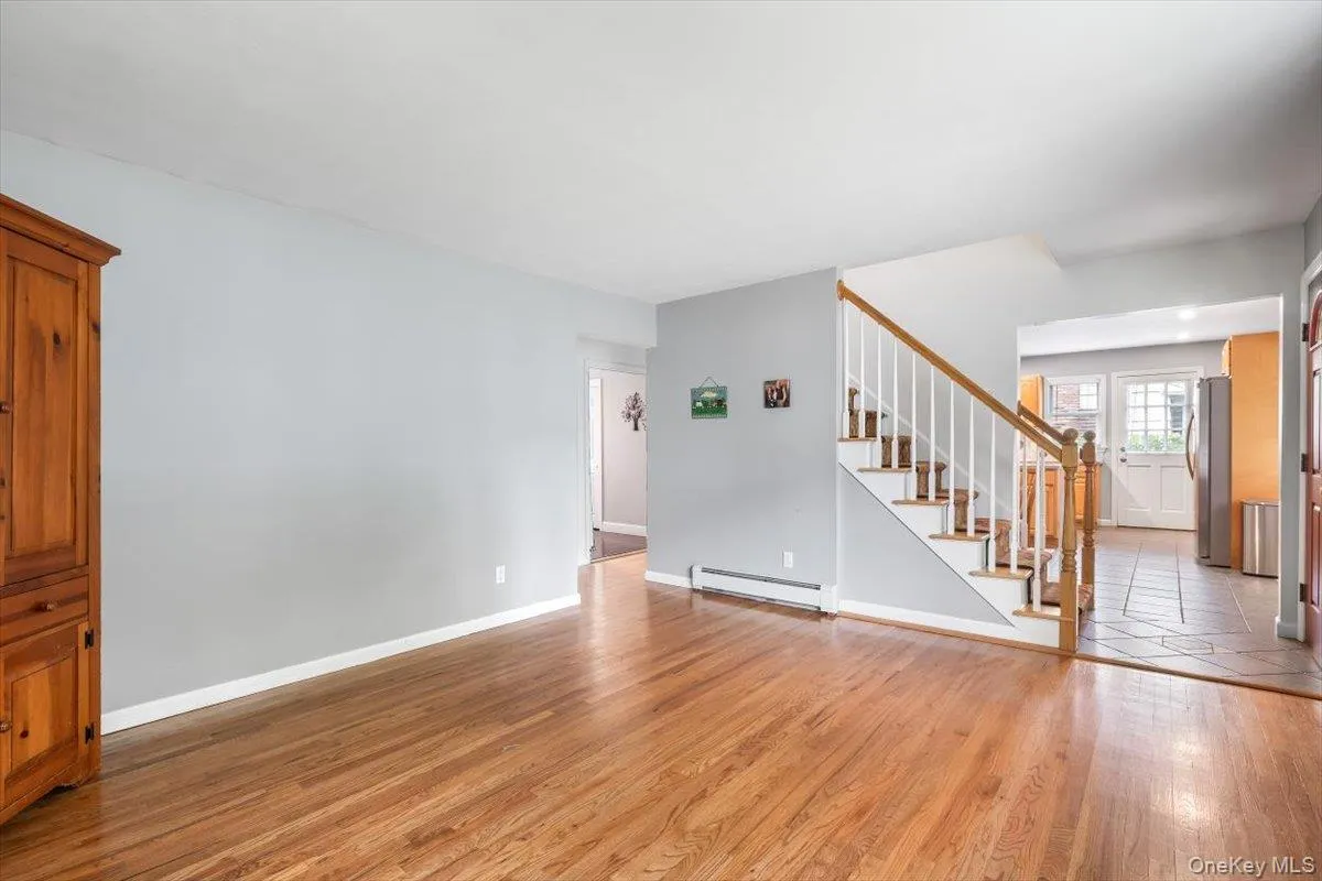 44 Garfield Place, Huntington, NY, 5 Bedrooms Bedrooms, 8 Rooms Rooms,2 BathroomsBathrooms,Residential,For Rent,Garfield,0,1057023 44 Garfield Place, Huntington, NY, 5 Bedrooms Bedrooms, 8 Rooms Rooms,2 BathroomsBathrooms,Residential,For Rent,Garfield,0,1057023