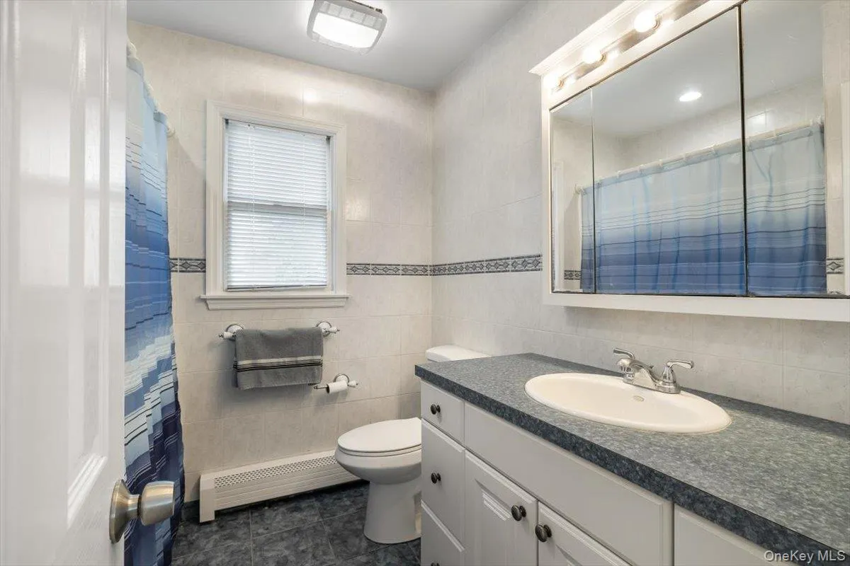 44 Garfield Place, Huntington, NY, 5 Bedrooms Bedrooms, 8 Rooms Rooms,2 BathroomsBathrooms,Residential,For Rent,Garfield,0,1057023 44 Garfield Place, Huntington, NY, 5 Bedrooms Bedrooms, 8 Rooms Rooms,2 BathroomsBathrooms,Residential,For Rent,Garfield,0,1057023