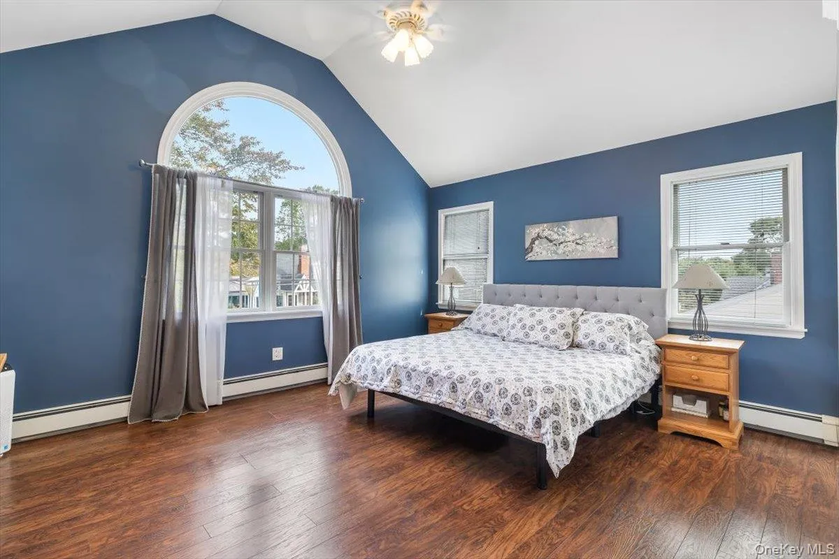 44 Garfield Place, Huntington, NY, 5 Bedrooms Bedrooms, 8 Rooms Rooms,2 BathroomsBathrooms,Residential,For Rent,Garfield,0,1057023 44 Garfield Place, Huntington, NY, 5 Bedrooms Bedrooms, 8 Rooms Rooms,2 BathroomsBathrooms,Residential,For Rent,Garfield,0,1057023
