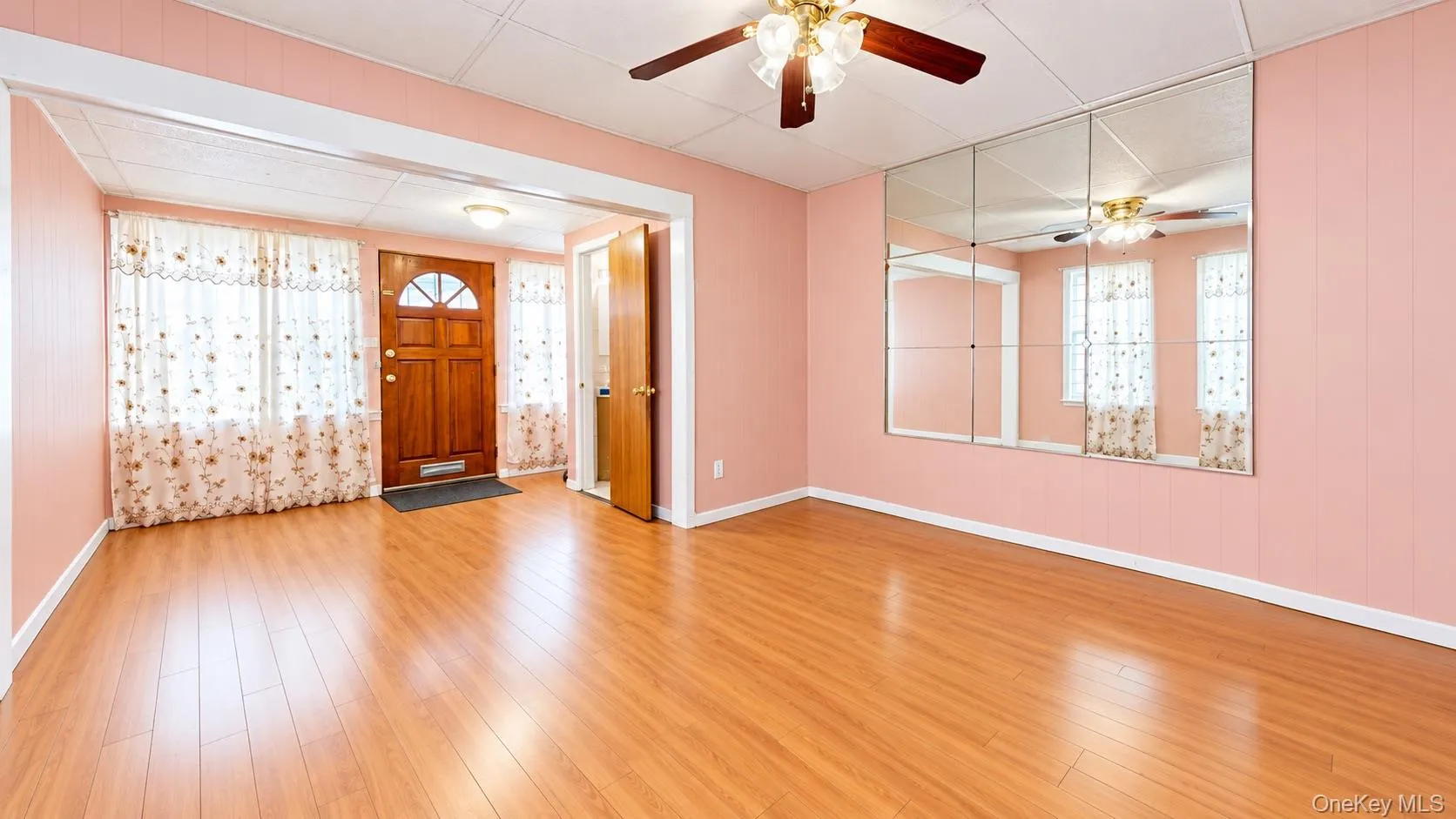 11142 114th Street, New York, NY, 2 Bedrooms Bedrooms, 6 Rooms Rooms,2 BathroomsBathrooms,Residential,For Rent,114th,0,1057026 11142 114th Street, New York, NY, 2 Bedrooms Bedrooms, 6 Rooms Rooms,2 BathroomsBathrooms,Residential,For Rent,114th,0,1057026