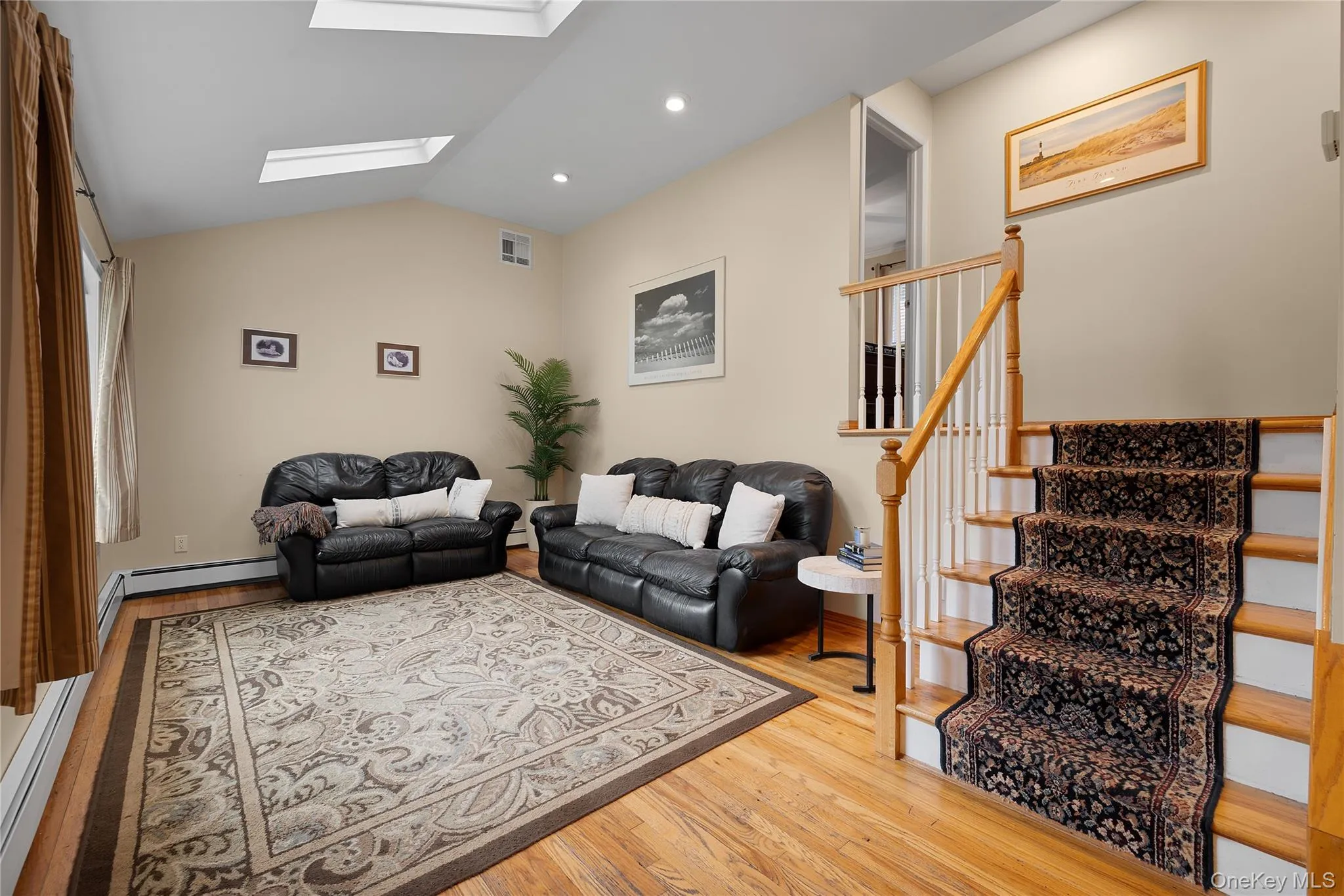 655 Hyman Avenue, Islip, NY, 4 Bedrooms Bedrooms, 7 Rooms Rooms,2 BathroomsBathrooms,Residential,For Rent,Hyman,0,1057032 655 Hyman Avenue, Islip, NY, 4 Bedrooms Bedrooms, 7 Rooms Rooms,2 BathroomsBathrooms,Residential,For Rent,Hyman,0,1057032