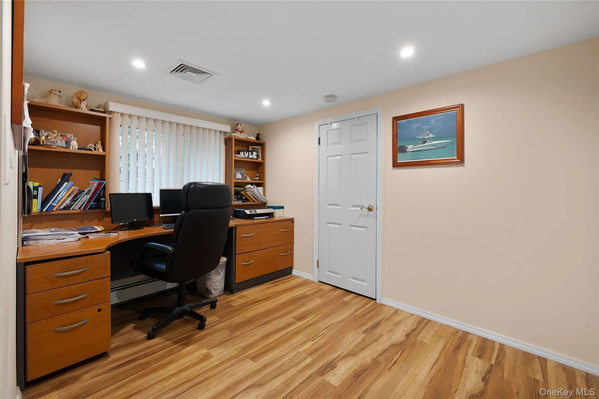655 Hyman Avenue, Islip, NY, 4 Bedrooms Bedrooms, 7 Rooms Rooms,2 BathroomsBathrooms,Residential,For Rent,Hyman,0,1057032 655 Hyman Avenue, Islip, NY, 4 Bedrooms Bedrooms, 7 Rooms Rooms,2 BathroomsBathrooms,Residential,For Rent,Hyman,0,1057032