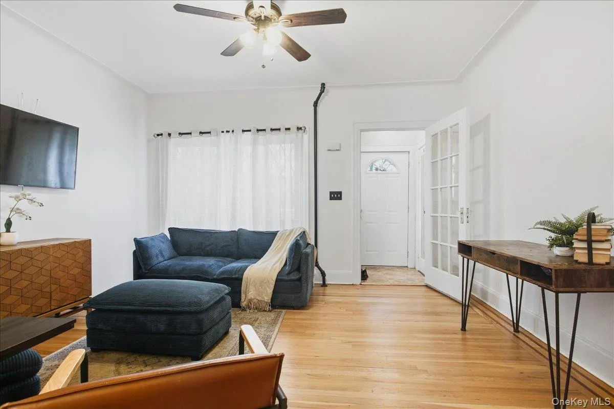 13329 83rd Street, New York, NY, 3 Bedrooms Bedrooms, 6 Rooms Rooms,1 BathroomBathrooms,Residential,For Rent,83rd,0,1057034 13329 83rd Street, New York, NY, 3 Bedrooms Bedrooms, 6 Rooms Rooms,1 BathroomBathrooms,Residential,For Rent,83rd,0,1057034